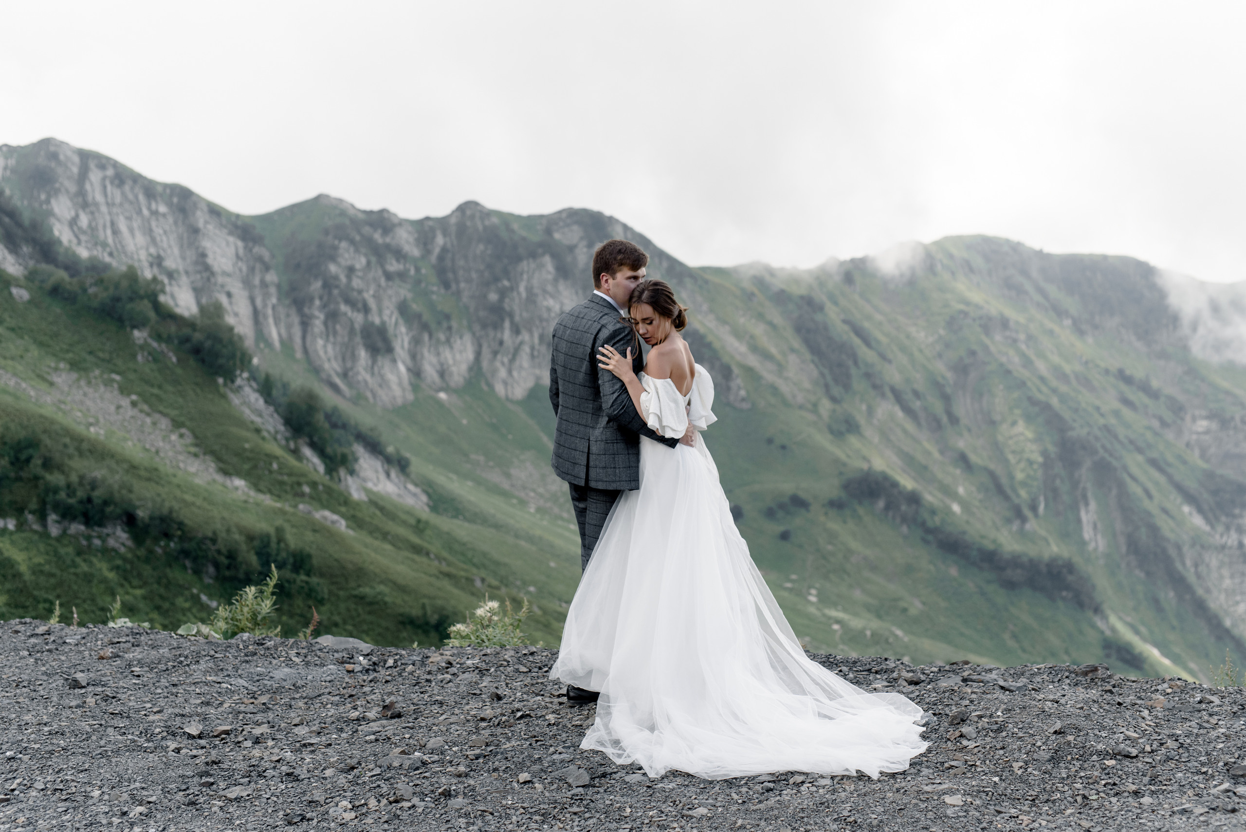 Валерии & Ольга. Сергей Каба|Свадебный фотограф Сочи - атмосфера торжества остается с в