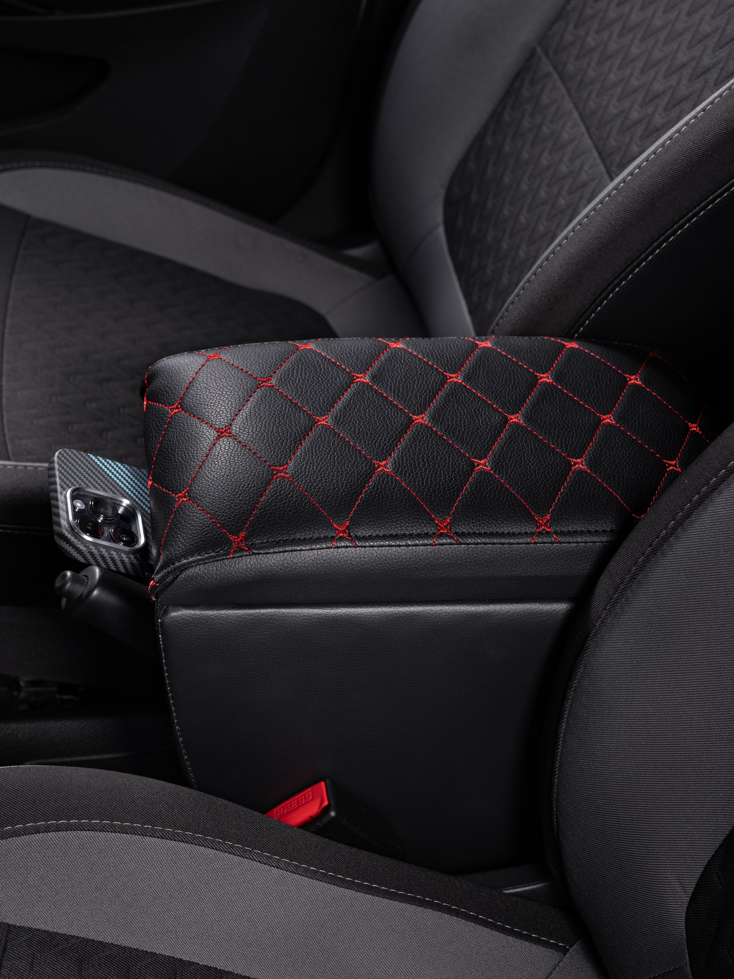 Автоподлокотники 2. Предметный фотограф, фото для маркетплейсов Пятигорск, КМВ