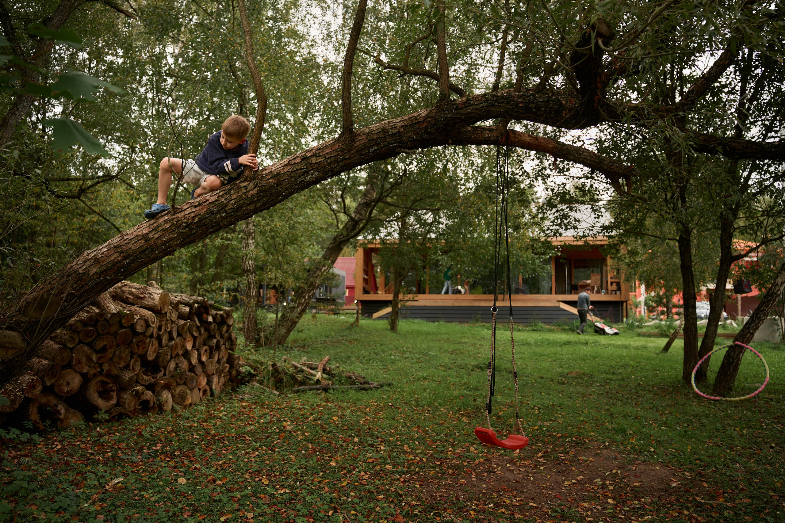 Четверо детей в доме. Фотограф Женя Пашкина