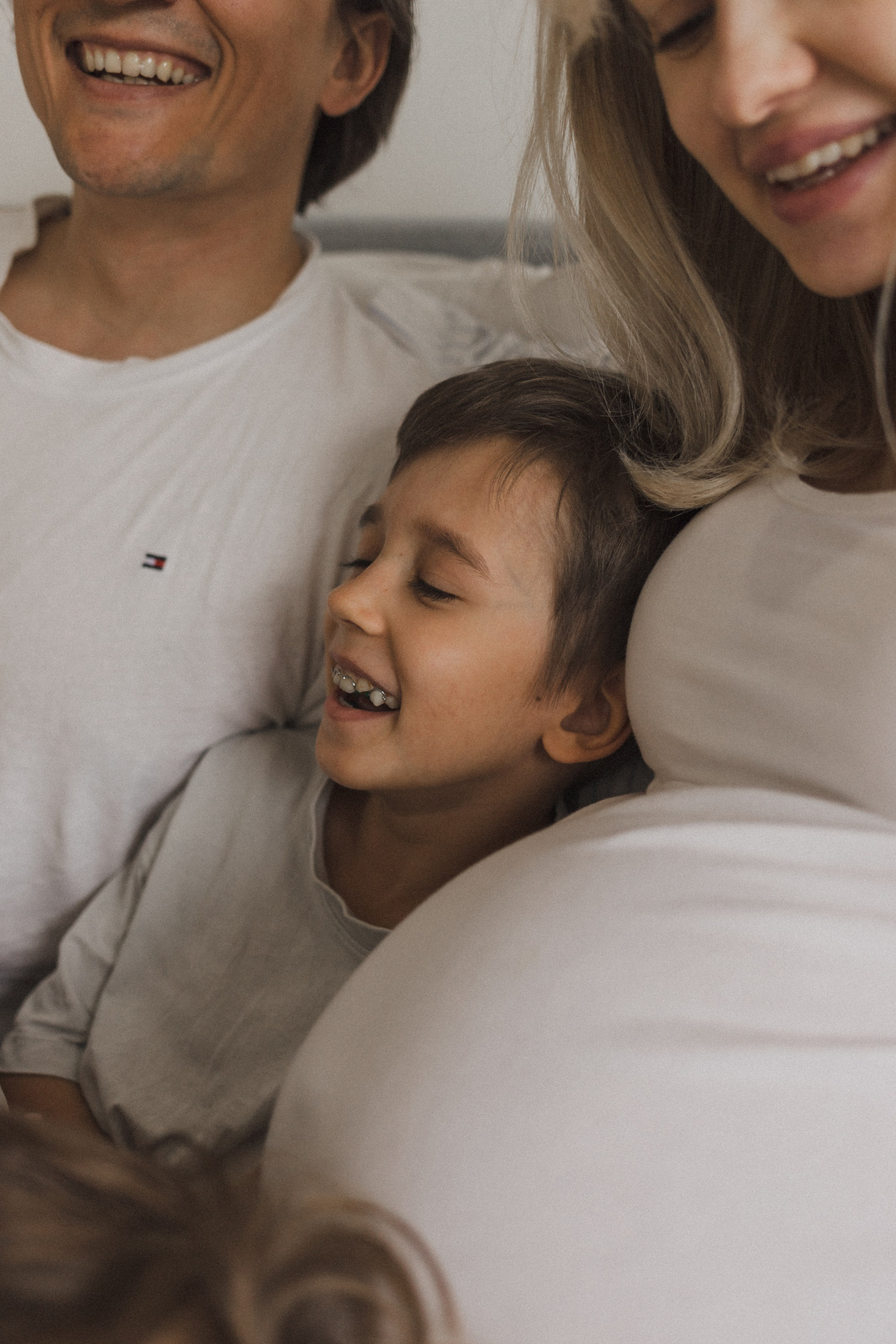 Катя, Паша, Валера и Родион ждут братика. Семейный фотограф в Москве