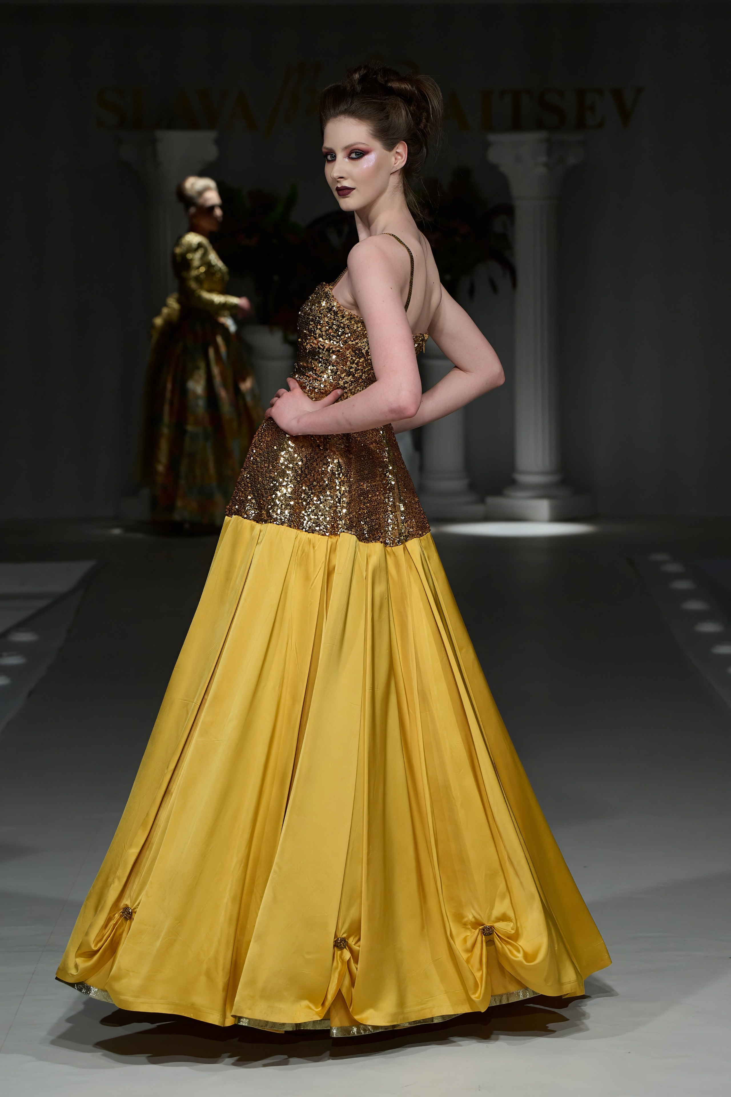 Slava&Yegor Zaitsevs. Показ-спектакль «Воспоминание». 21 июня 2025. Дима Бабушкин. Фотограф. Подиум. Репортаж. Творчество. Дорого