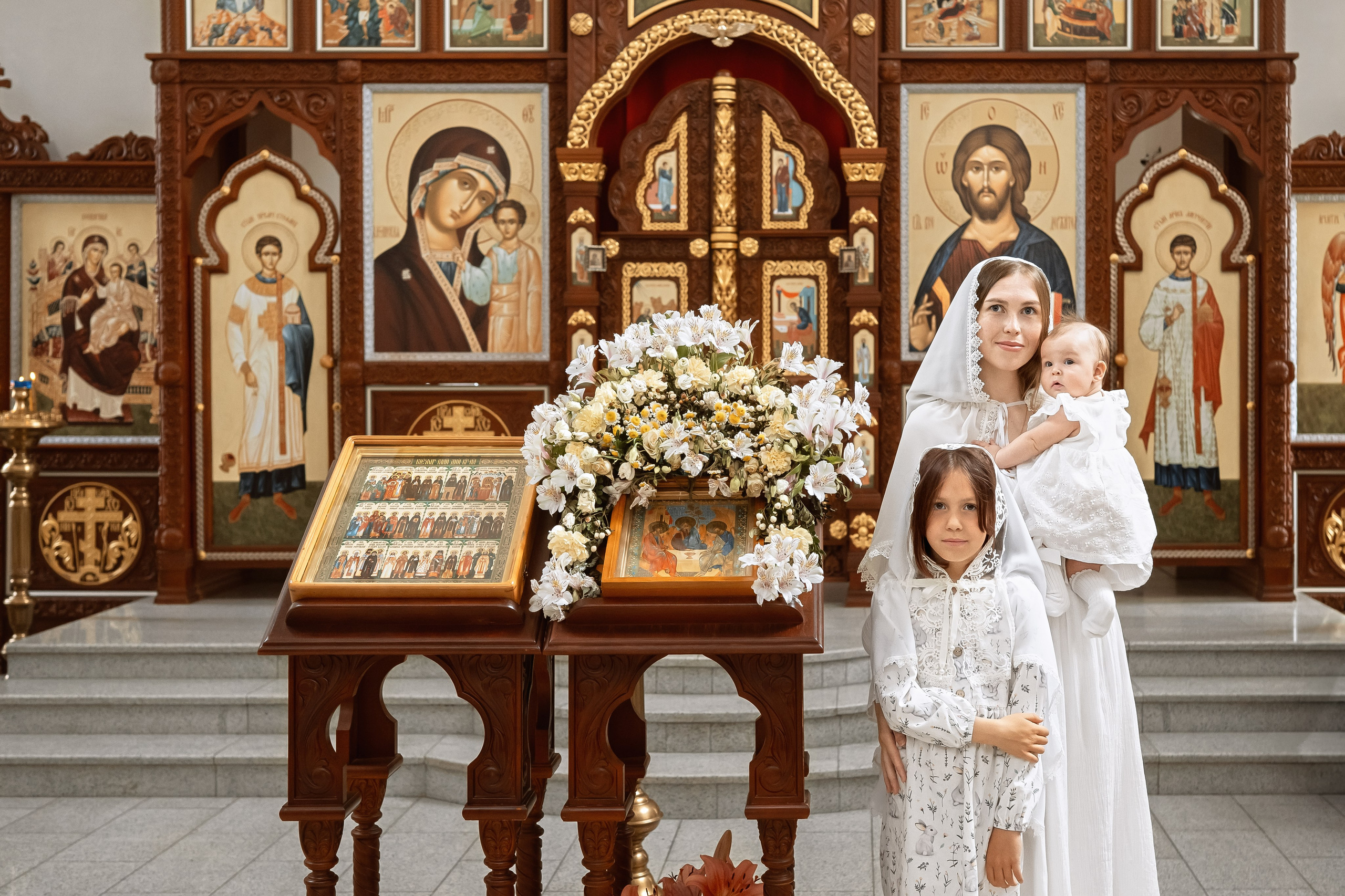 Крещение в храме Архангела Михаила. Церковный фотограф на Таинство Крещения и Венчания в Оренбурге и Оренбургской области Екатерина Белкина