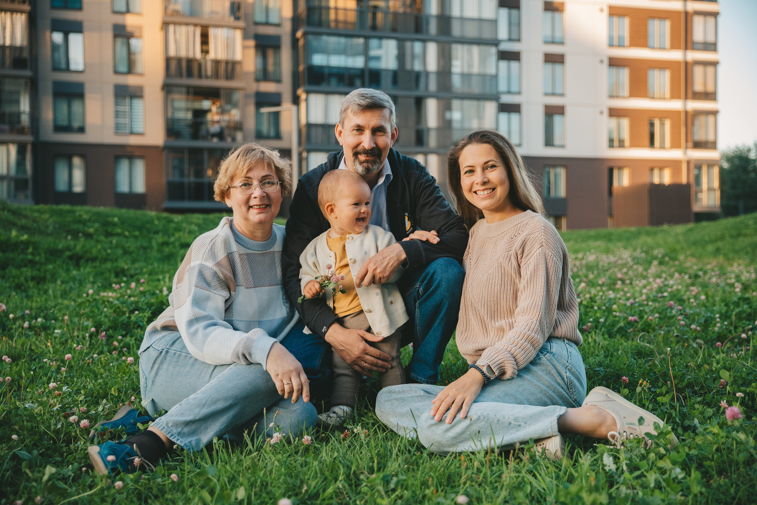 Саша, Аня, Михаил и Татьяна. Семейный lifestyle фотограф в Санкт-Петербурге Людмила Пахомова