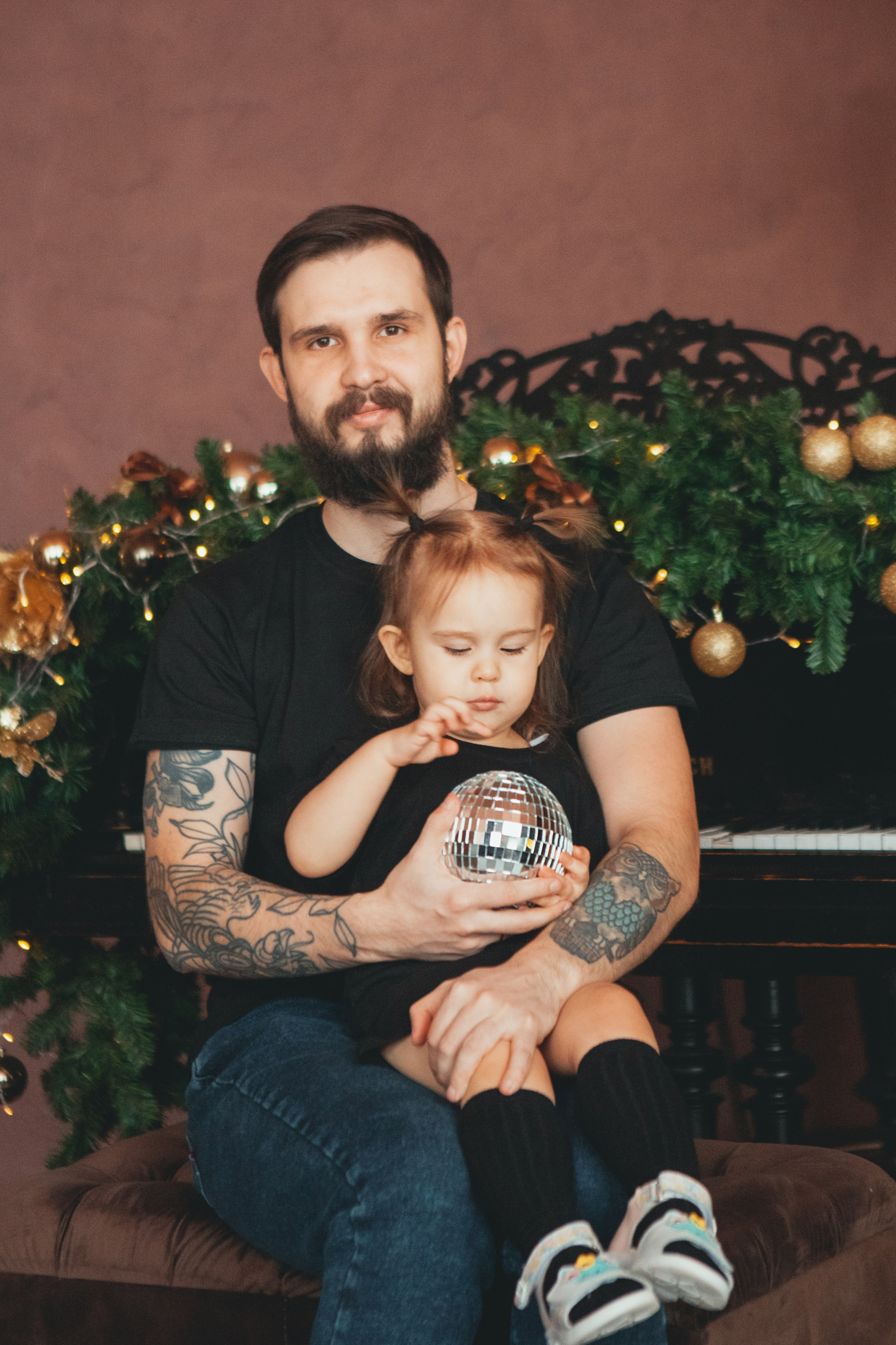 Новогодняя семейная фотосессия в студии. Фотограф Ольга Ефремова