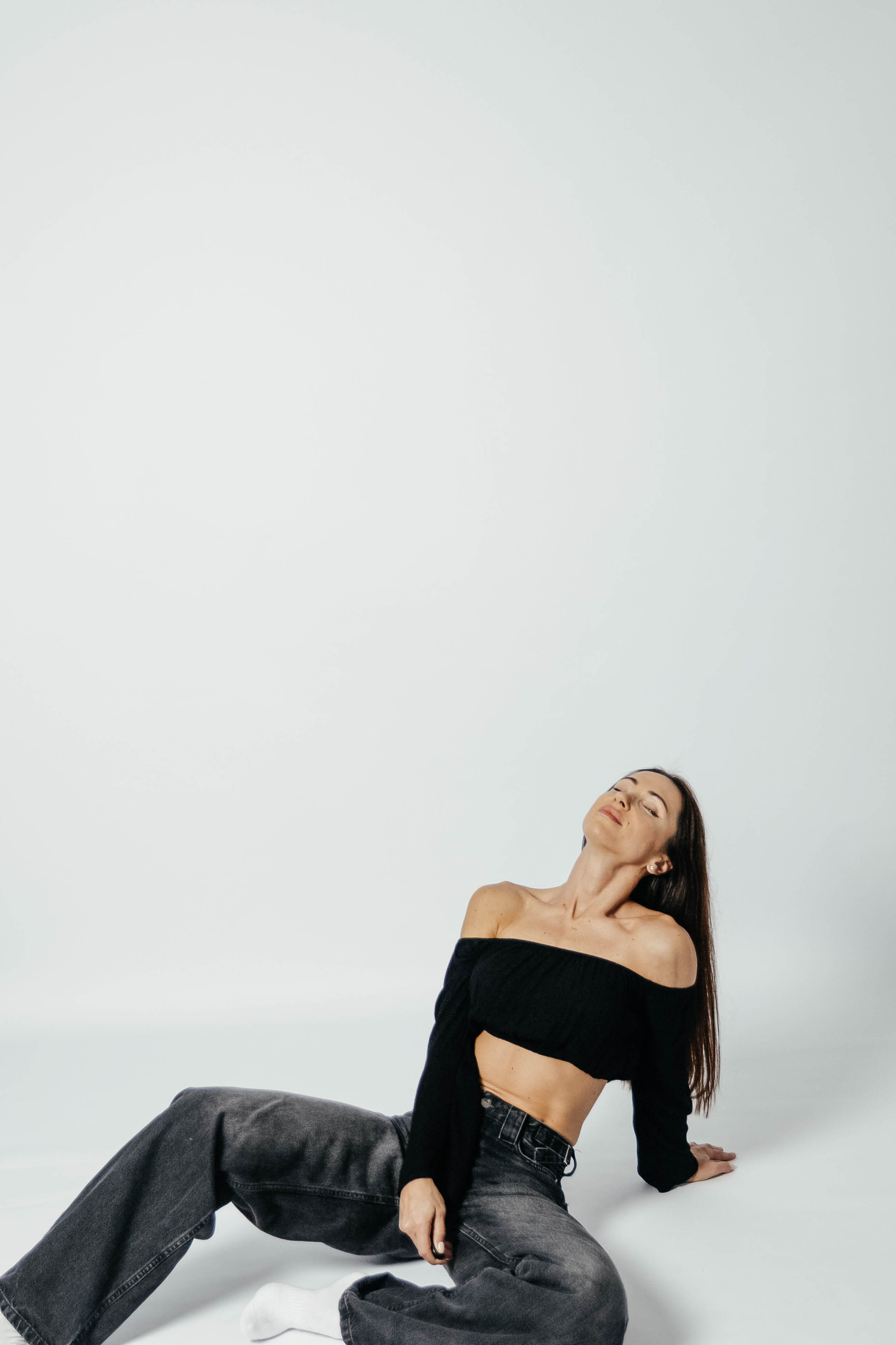 Белый фон цветная. Фотостудия без фотографа в Мозыре «Селфи»