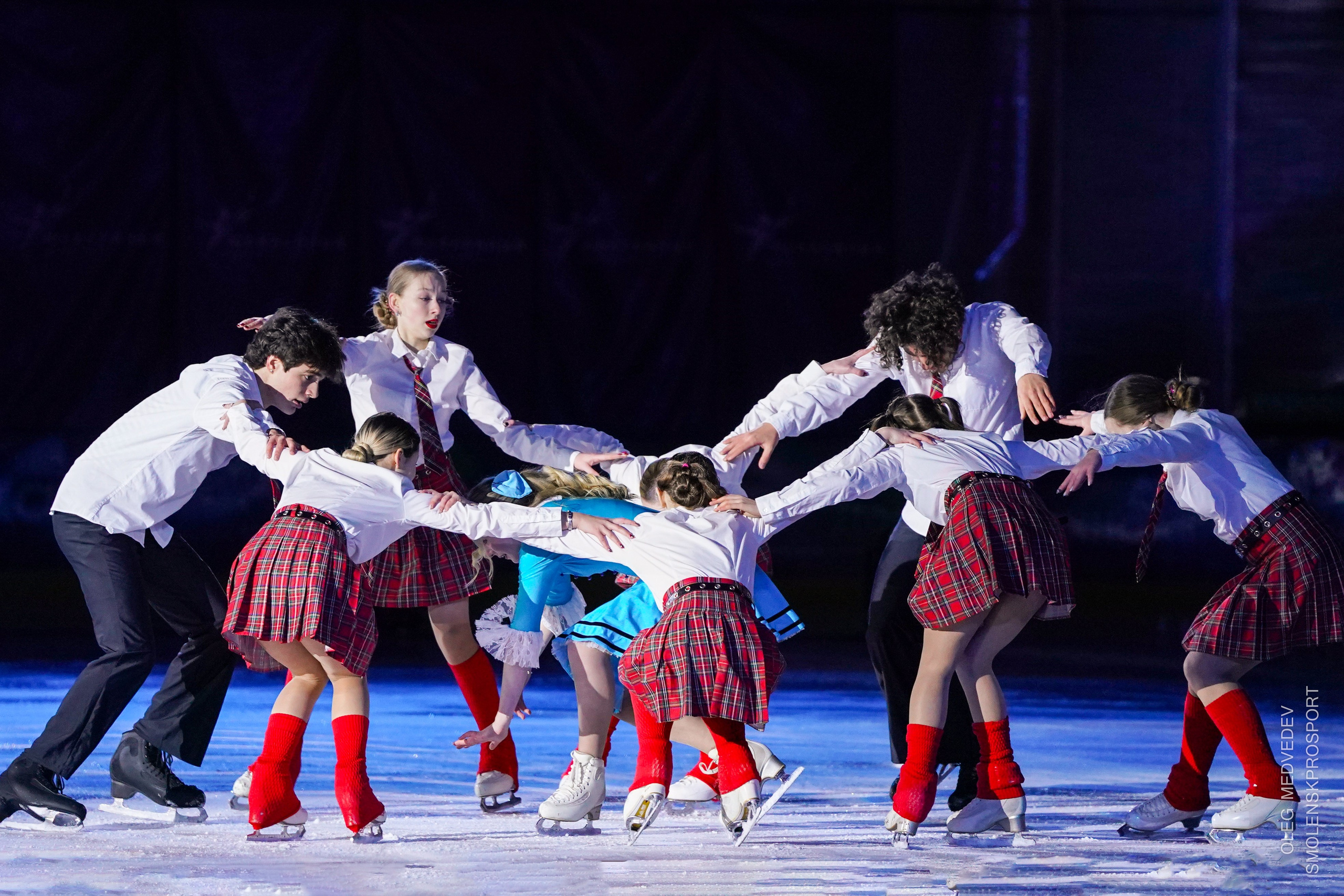 Алиса в стране чудес шоу на льду. Спортивный фотограф Олег Медведев | prosport67 | Смоленск