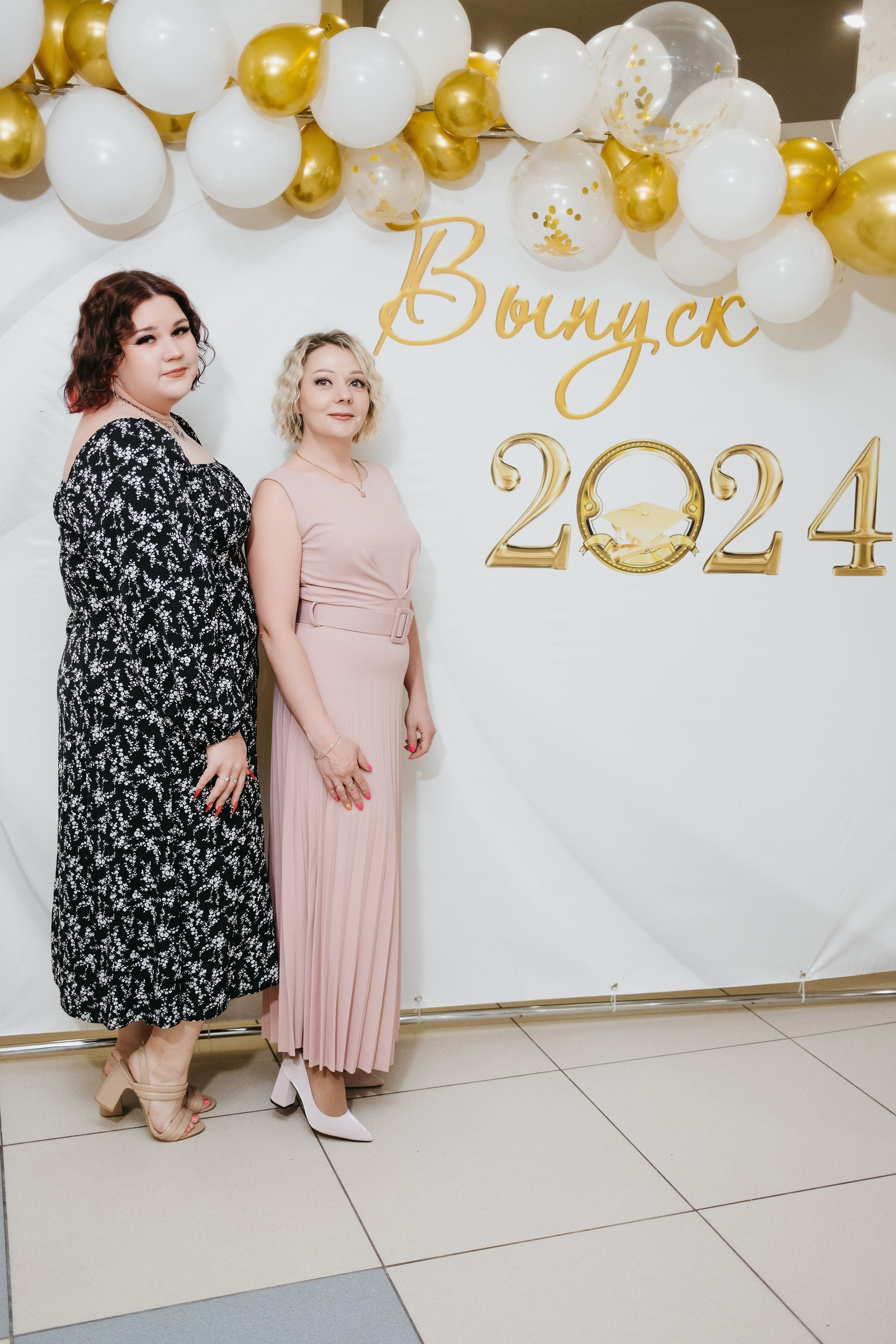 Выпускной 11 класс школы № 30. Свадебный и репортажной фотограф Денис Ожигин в Краснодаре и Краснодарском крае