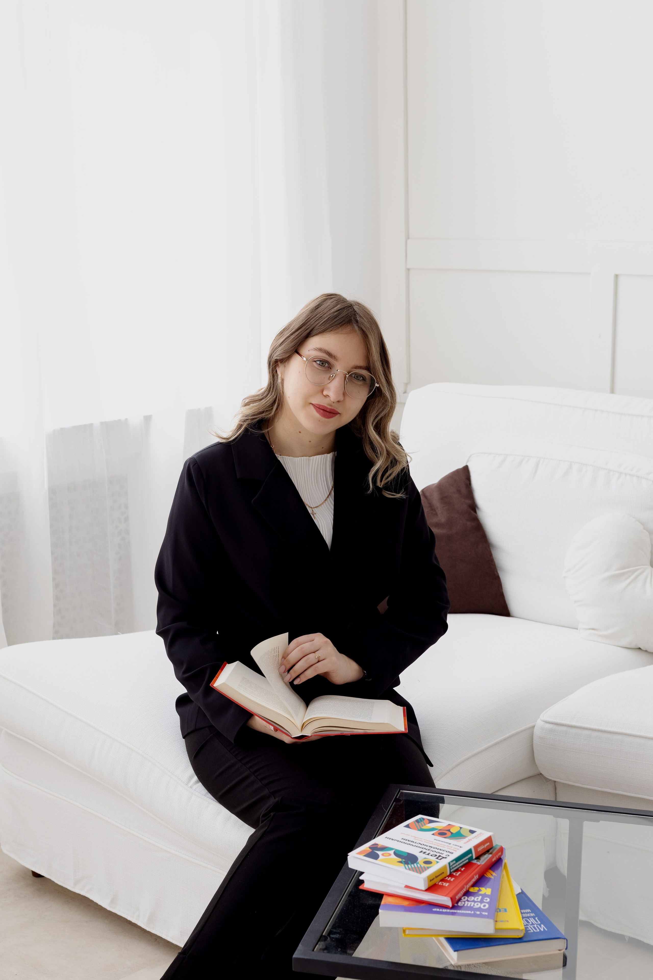 Семейная фотосессия в студии (Михаил, Крестина и Макар). Женский фотограф в Орске Новотроицке Динара Долганова