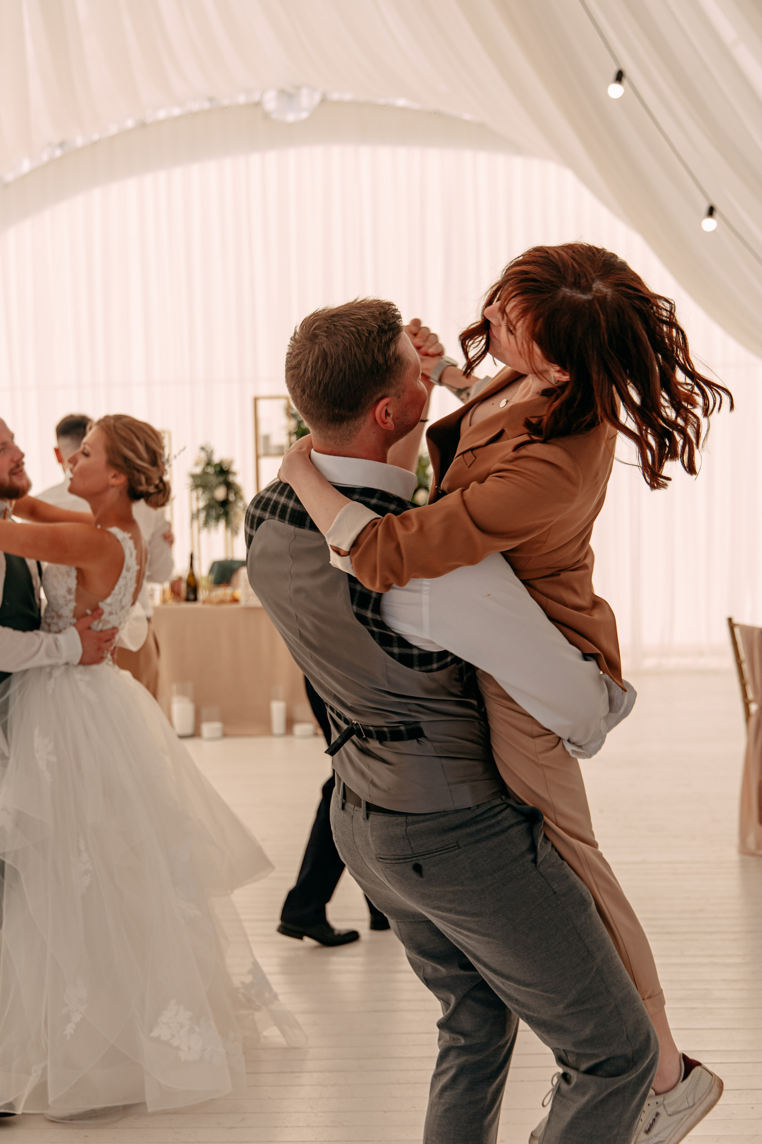 Александр и Виктория. Фото и видео съемка. Андрей Ионов