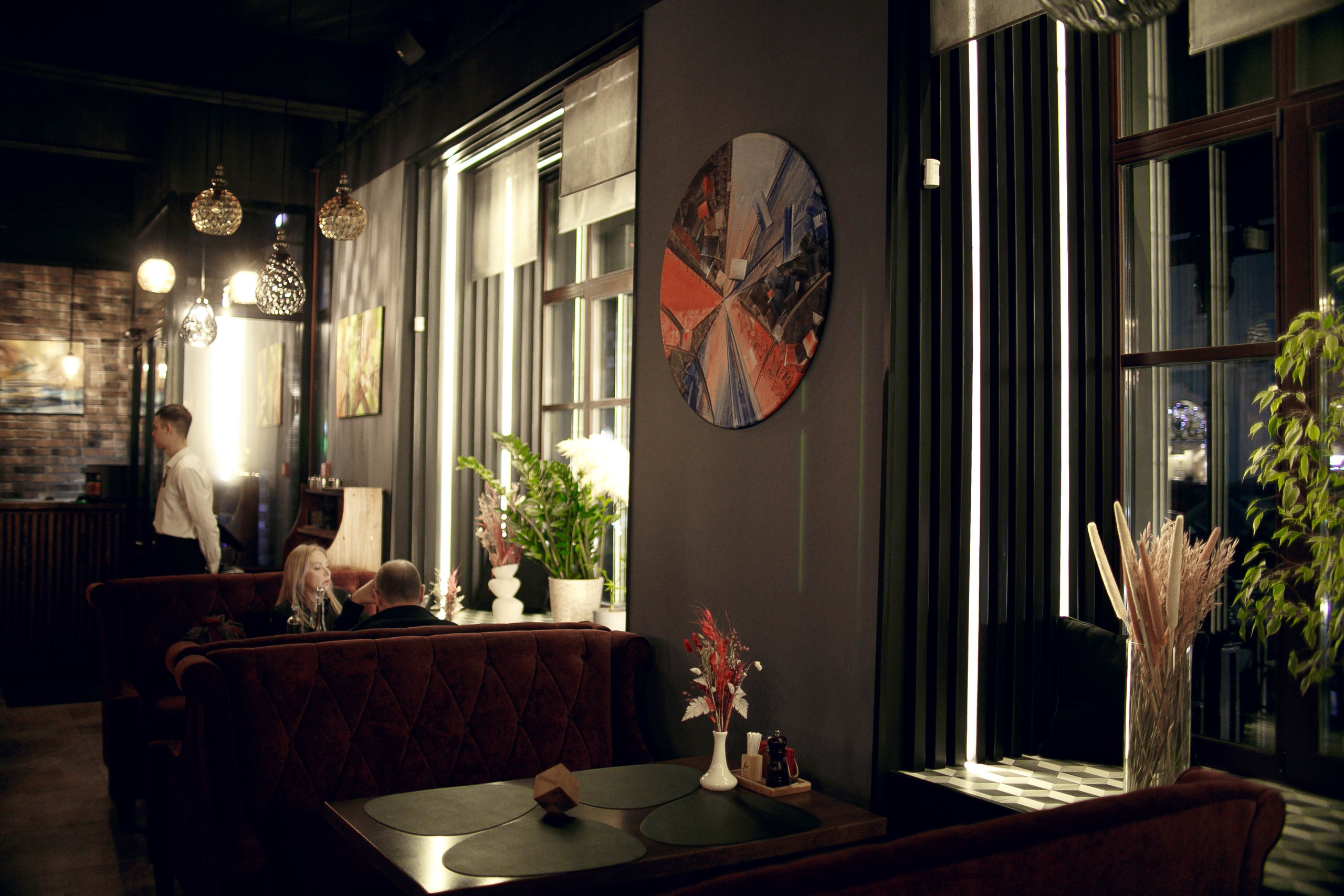 «Март». Ваш репортажный фотограф Артемий Антонов