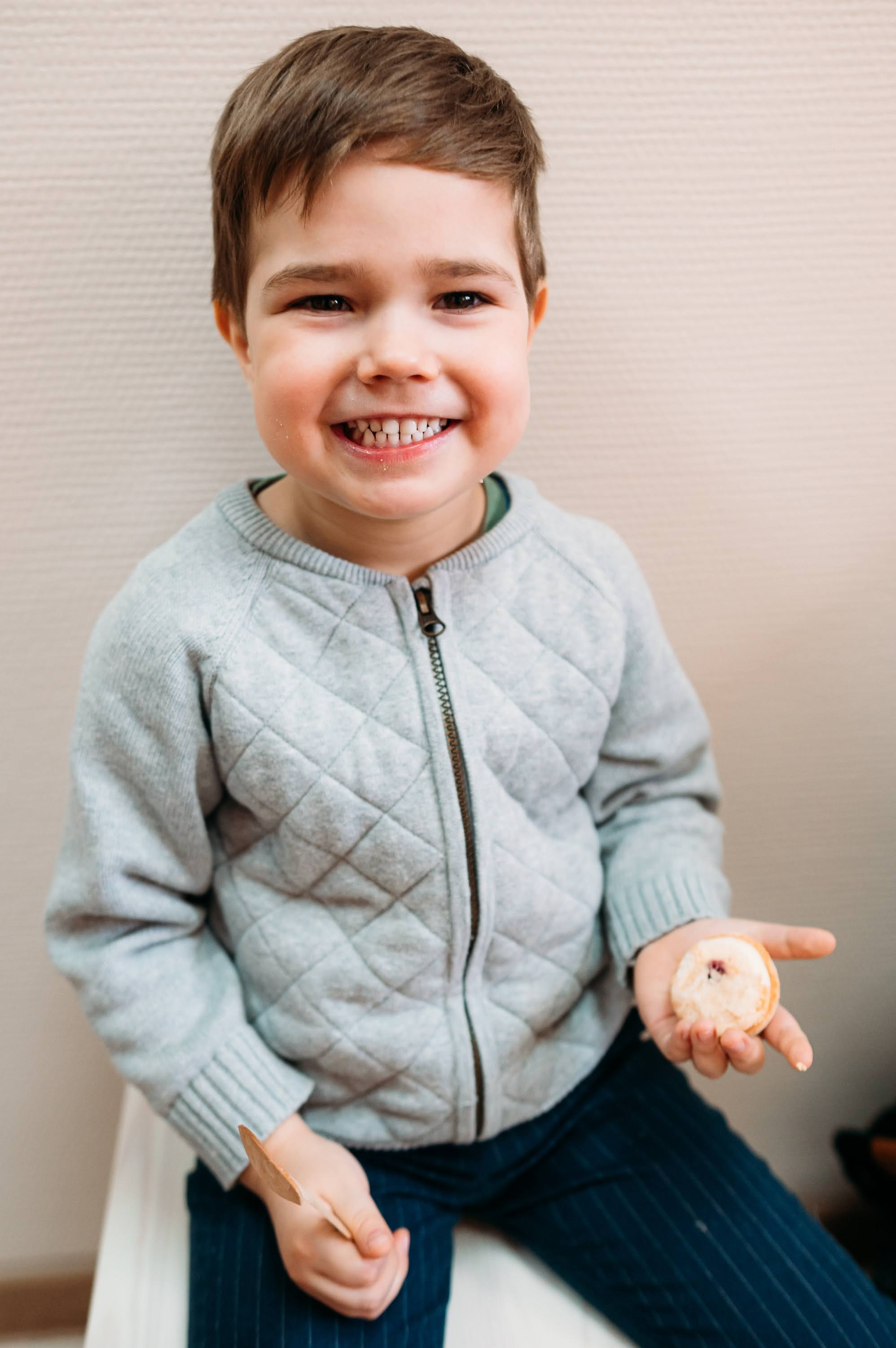 Фотограф Артём Савиных | Свадебная, репортажная, семейная съёмка Москва. Артём Савиных — профессиональный фотограф в Москве | Репортажи, свадьбы, портреты