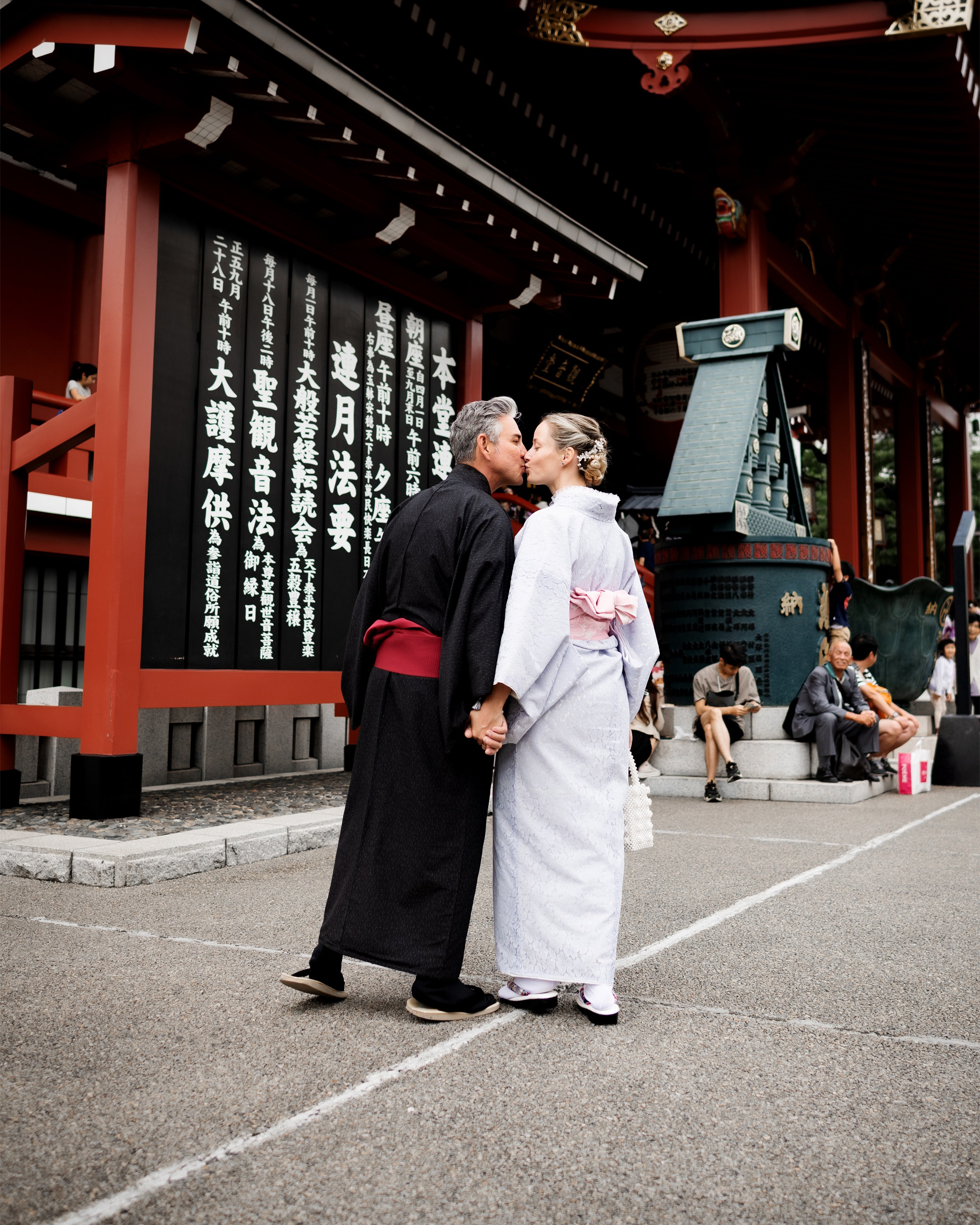 Photographer in Tokyo Anatolii Ozarto
