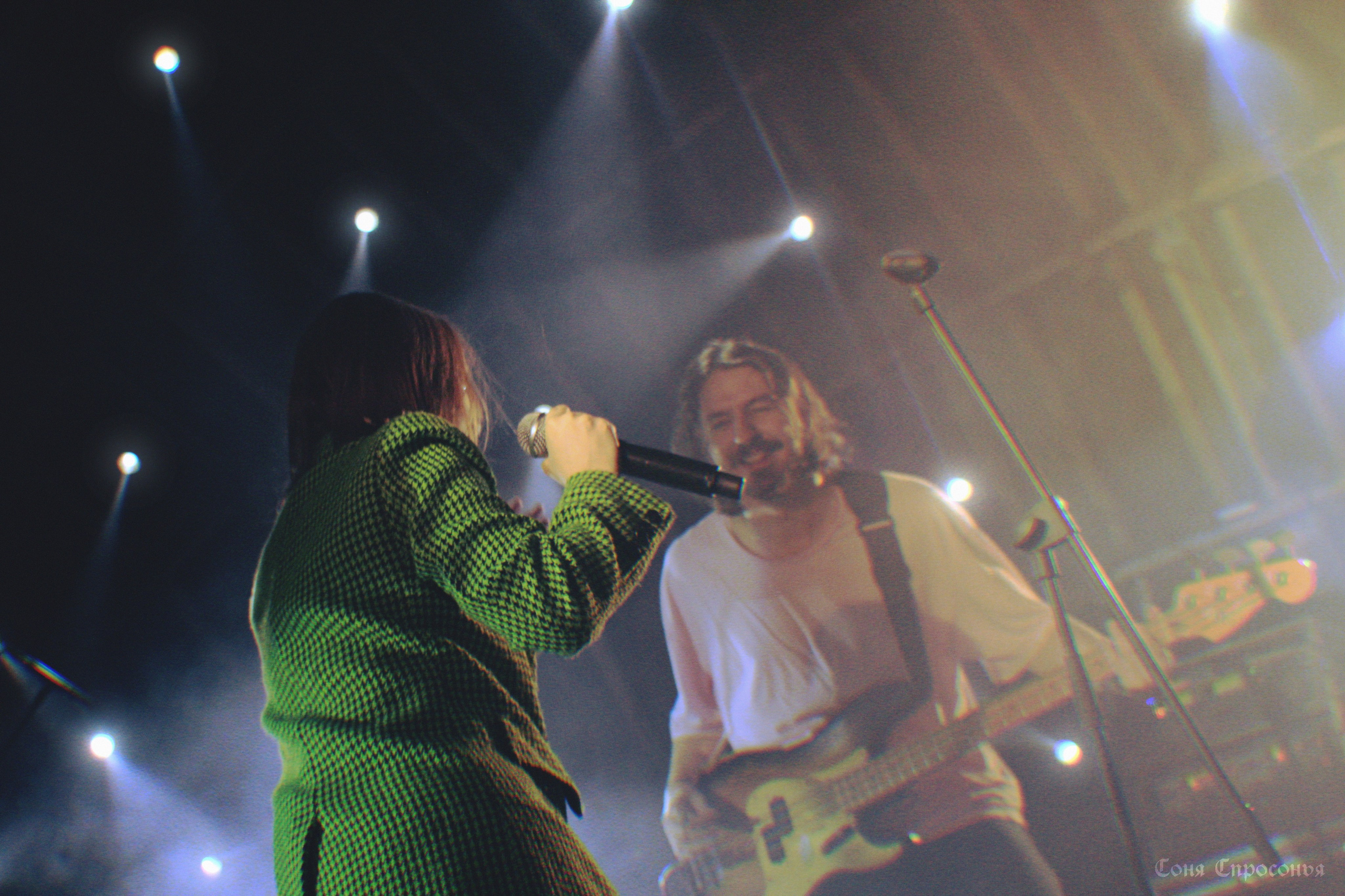 Синестетик 26.08.23. Концертный и портретный фотограф в Москве Соня Спросонья
