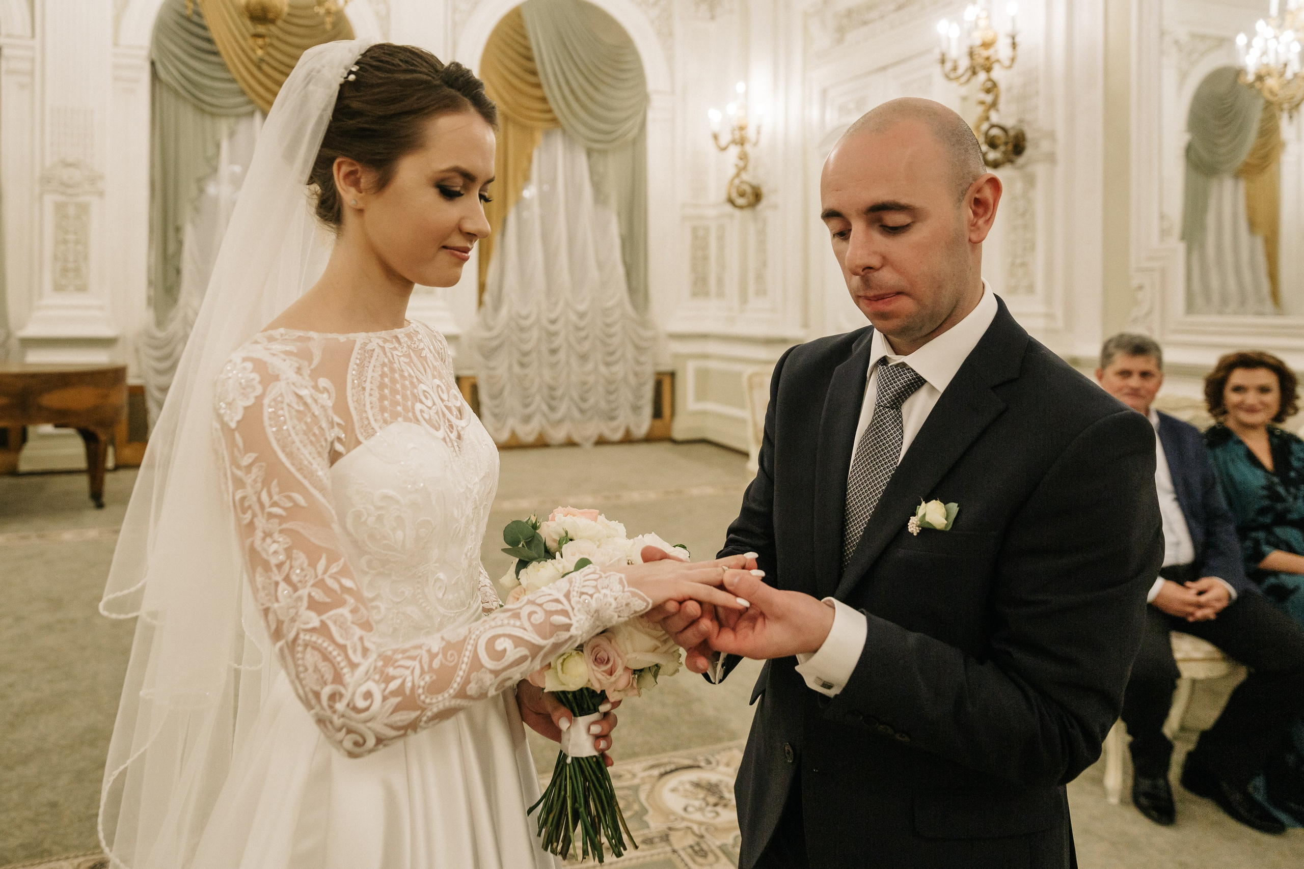 ОКТЯБРЬ | Дворец № 1 Талион, Особняк военного министра. Свадебный фотограф в Санкт-Петербурге Полина Корзухина