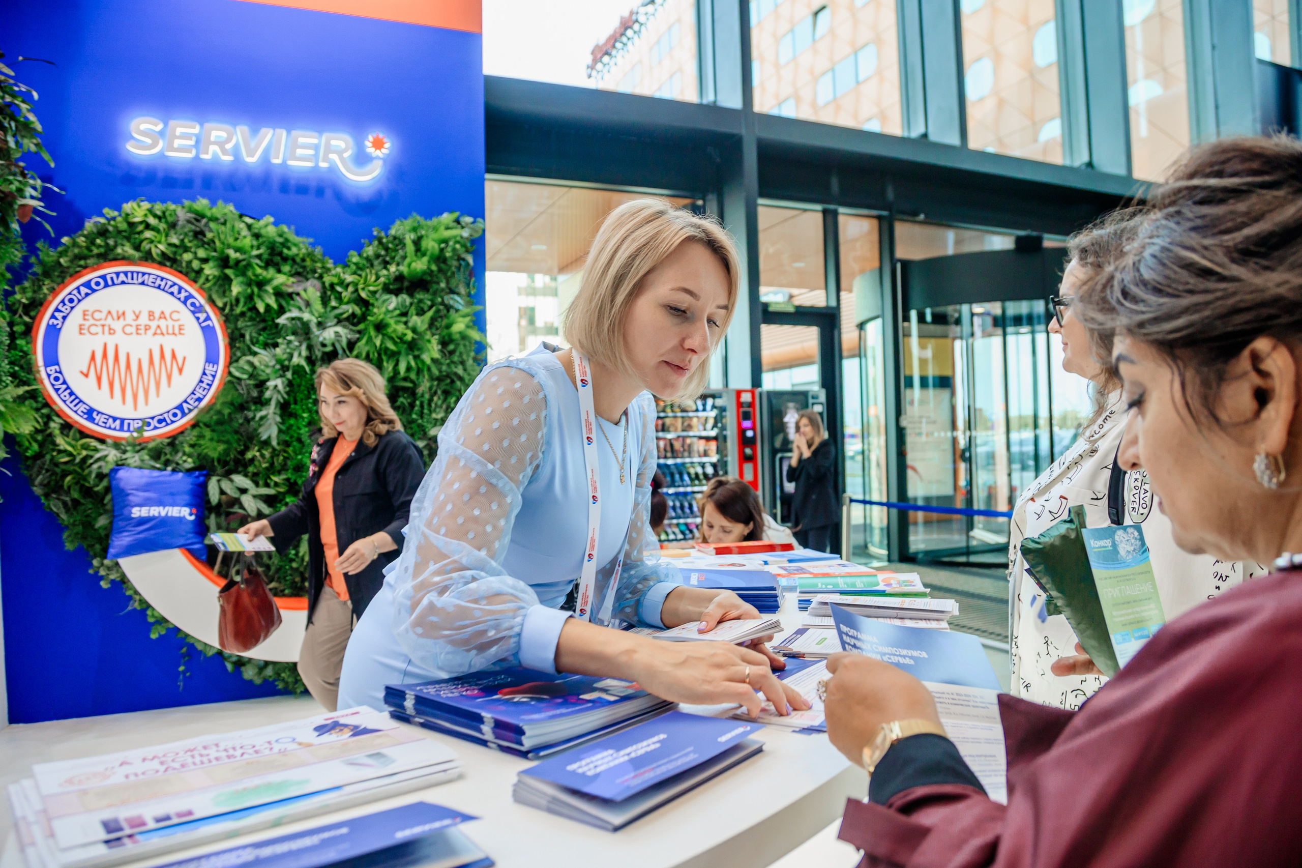 Фотограф на выставку в Спб — заказать съемку в Санкт-Петербурге— Екатерина Ладванова