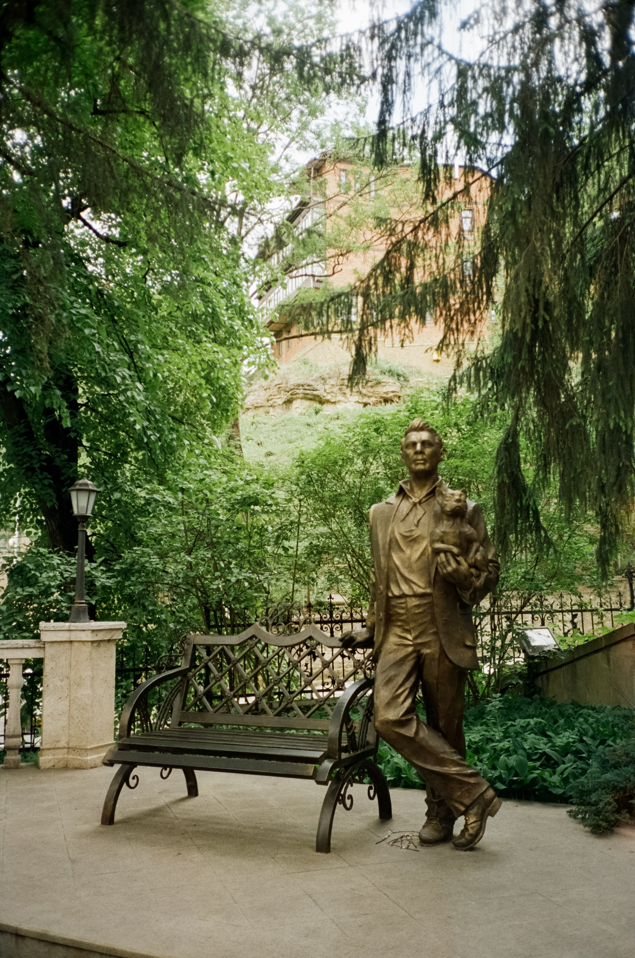 Дача Шаляпина. Прогулка по парку и цветочный календарь 1 мая. Фотограф-документалист Мария Осокина