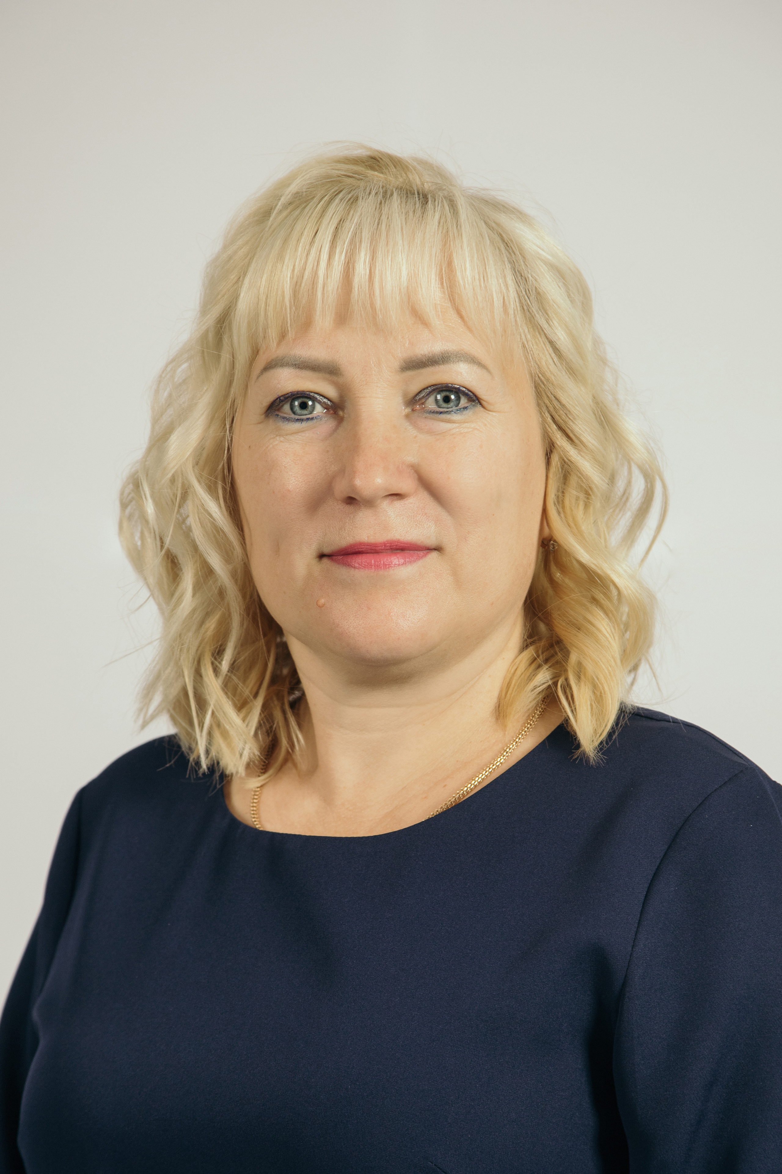 Бизнес портрет. Гарутис Лидия профессиональный фотограф в Чите