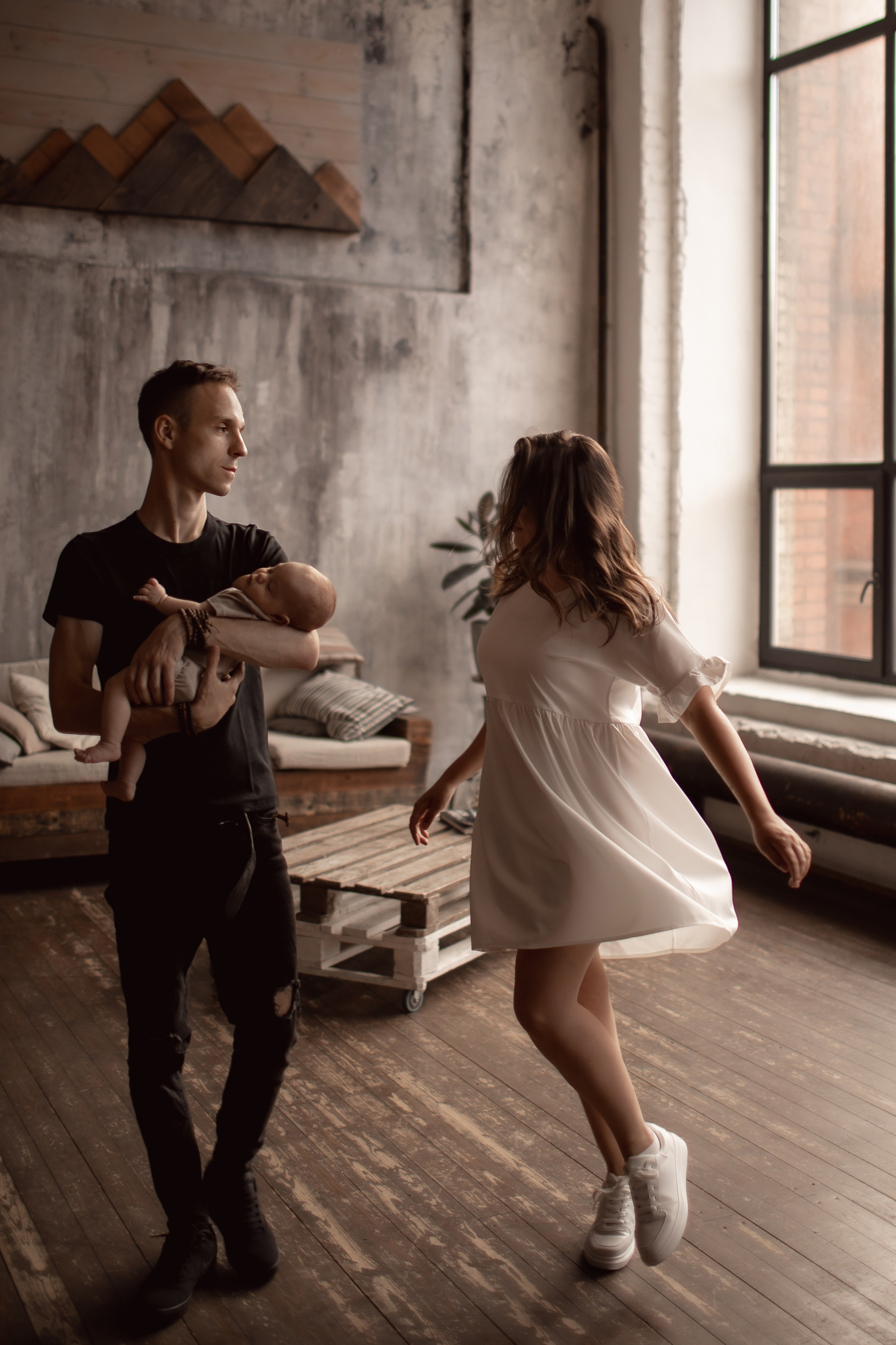 Валерия и Геннадий с крошкой. Семейный фотограф в Москве