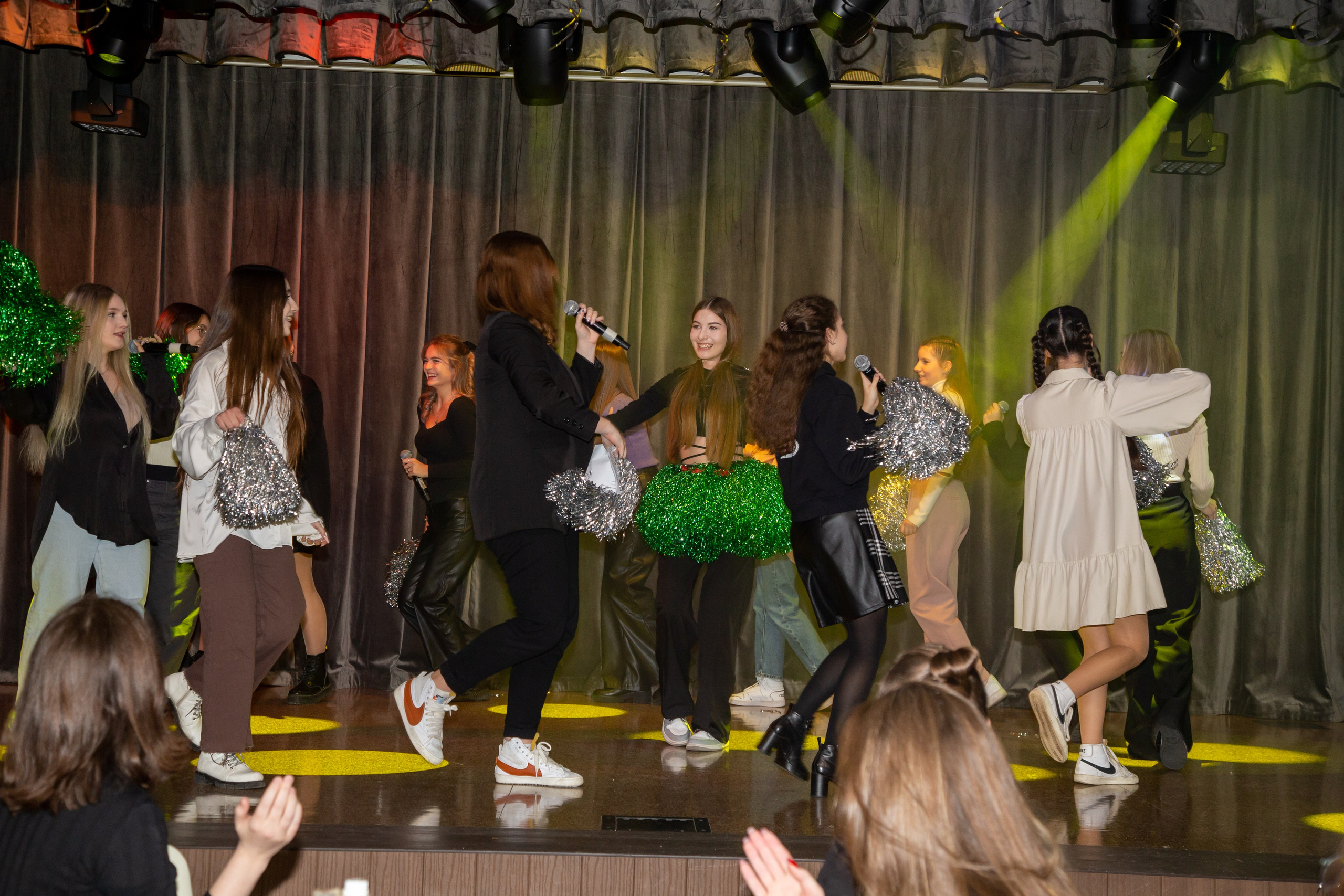 Репортажная съёмка для Домисольки на новый год. «Студия DRONAVT`s» — видеосъёмка и фотография г. Москва