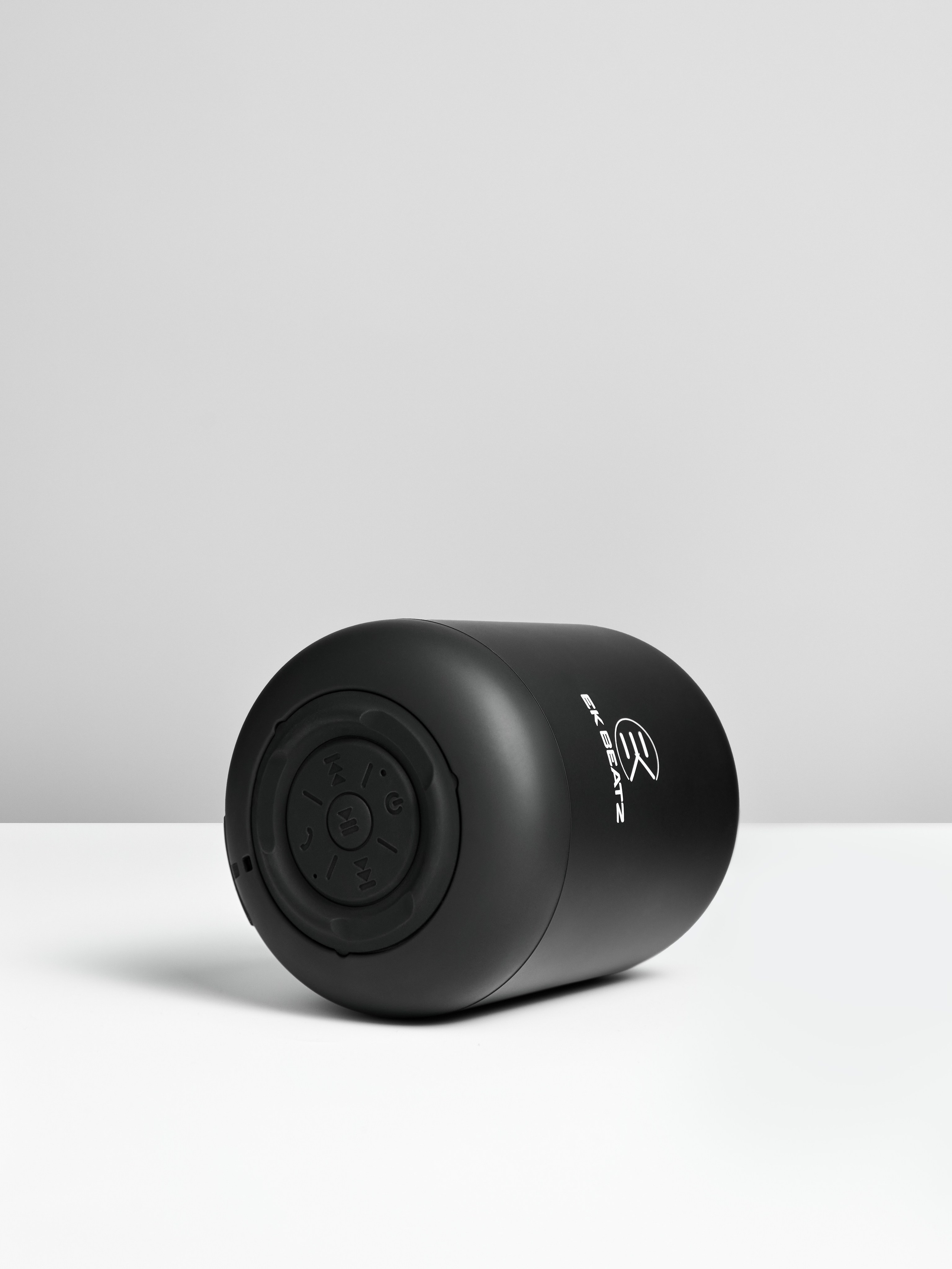 EK BEATZ. Фотограф для маркетплейсов в Москве Озерова Кристина