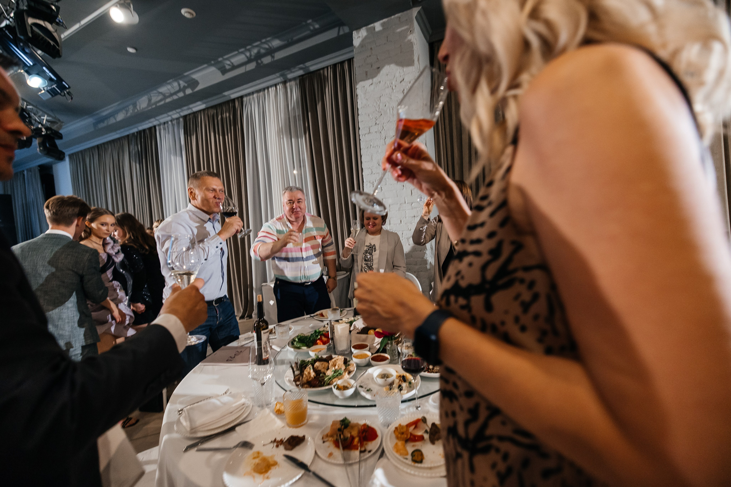 2023-06-23 Выпускной МБОУ СОШ № 10. Фотограф в Красноярске