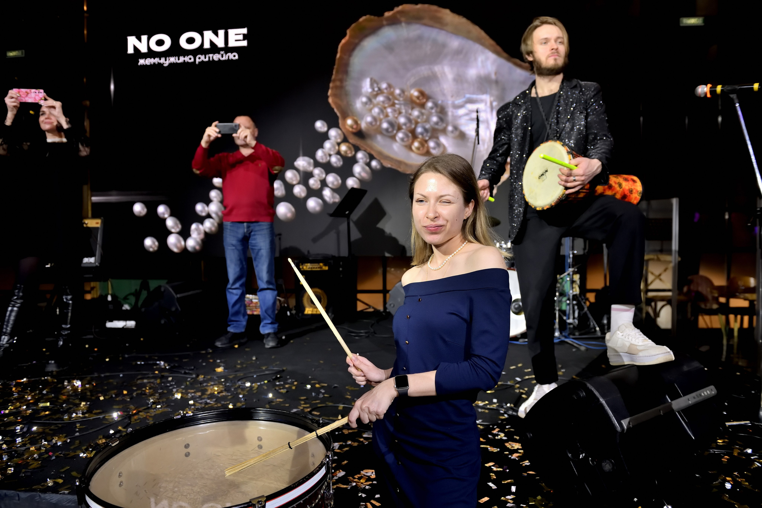 "Шоу барабанов на корпоративе".