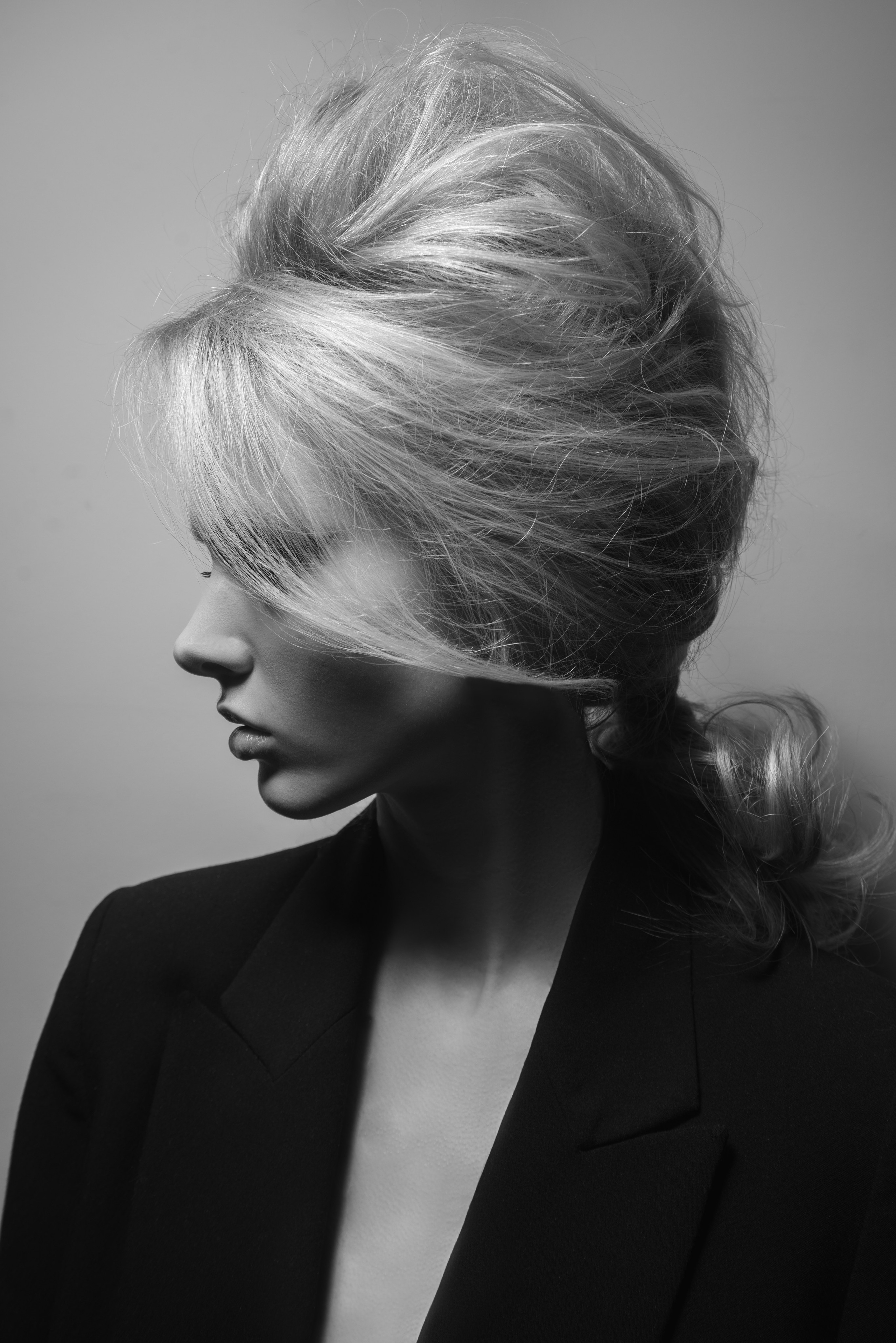 A Playboy photographer helps you find the rich man of your dreams. Dubai, Moscow. Portrait photographer Moscow, UAE, Oleg Koshmarov