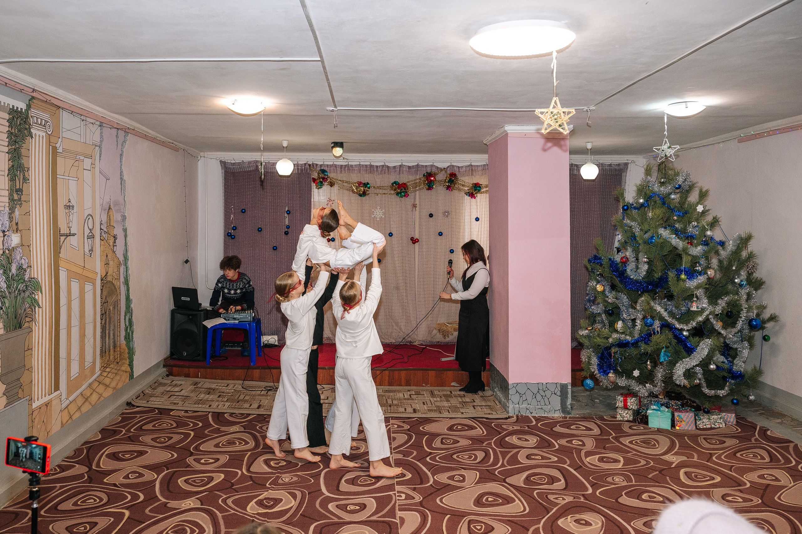 Новогодняя ёлка 2026. Семейный клуб «Открытый город»