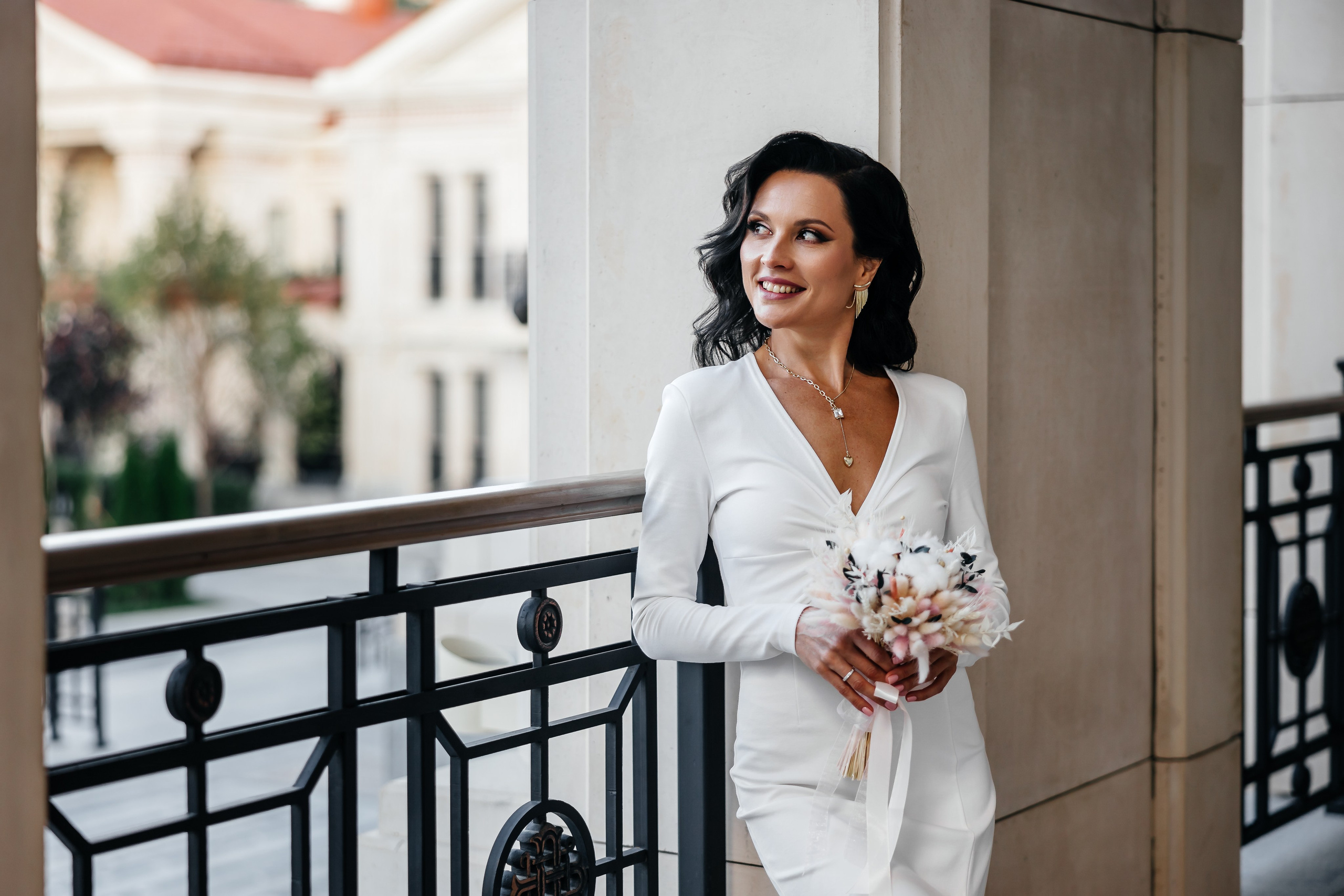 Анонс свадебной прогулки для Юлии и Артема. Свадебный фотограф в Крыму и Севастополе Ольга Баскакова