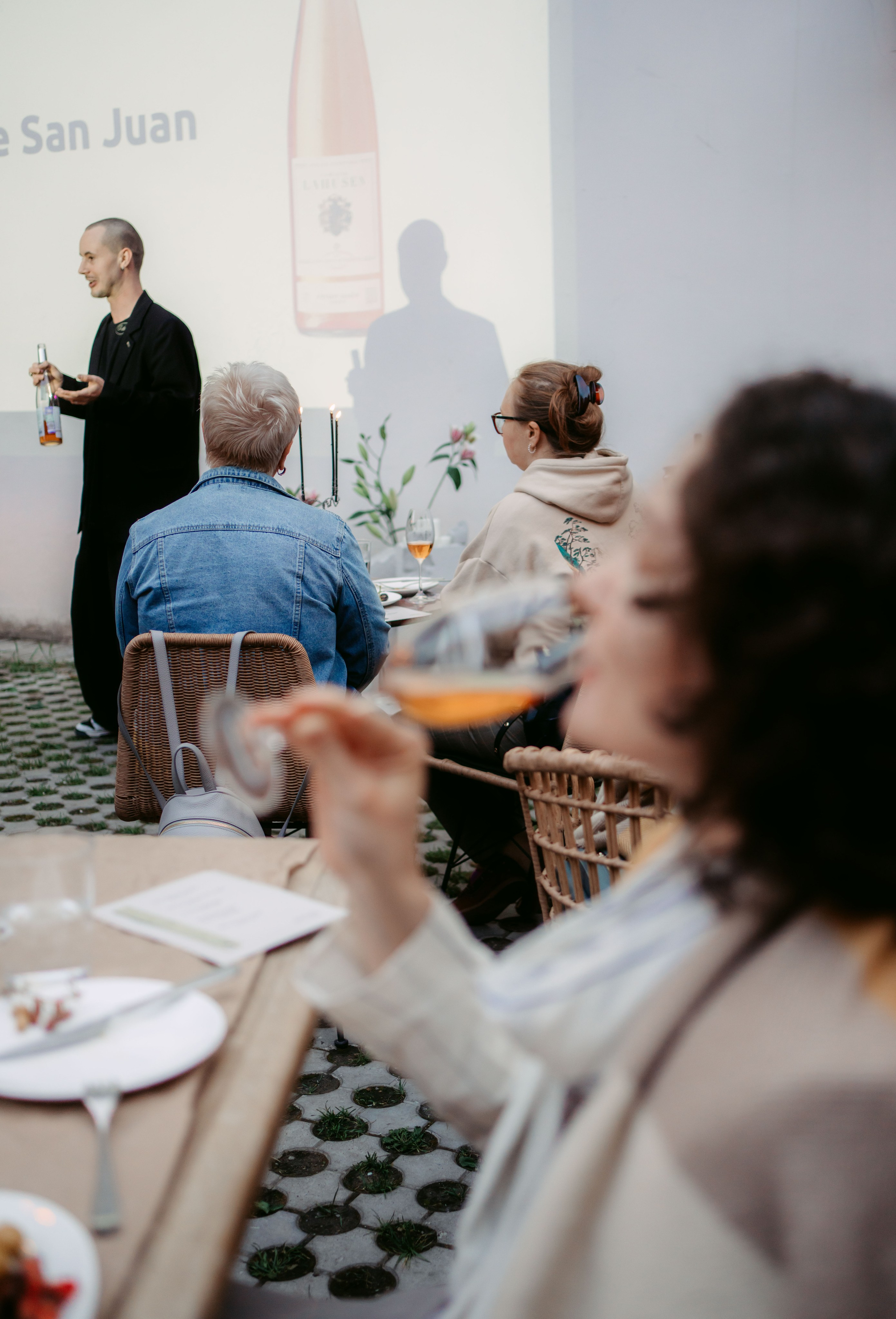 Казань глазами инженера. Винный вечер / 2025. Саша Копылов, фотограф в Казани