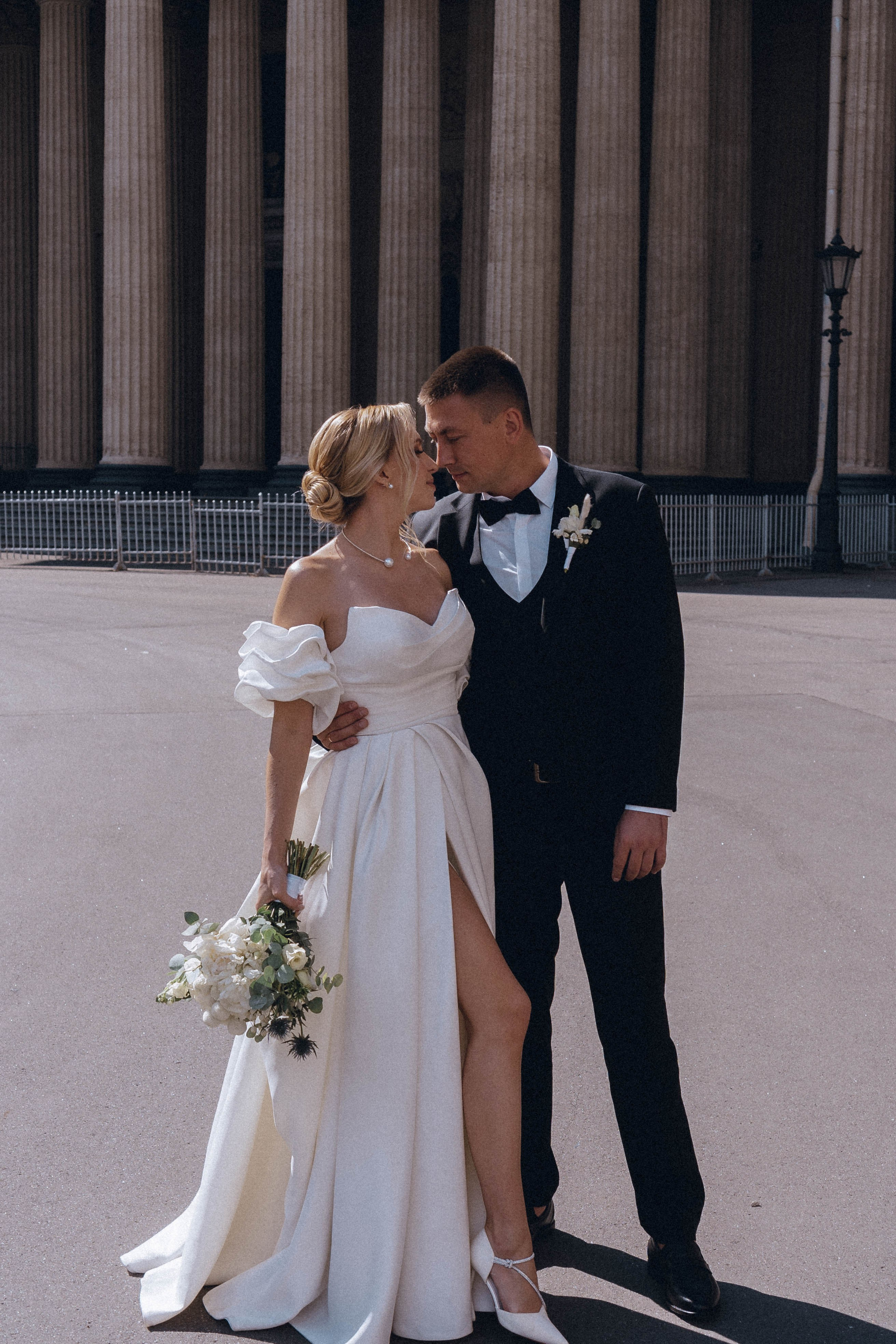 СВАДЕНБНАЯ СЬЕМКА НА КАТЕРЕ ПО КАНАЛАМ САНКТ-ПЕТЕРБУРГА И В АКВАТОРИИ НЕВЫ. Профессиональный фотограф, Санкт-Петербург — Виктория Богомолова