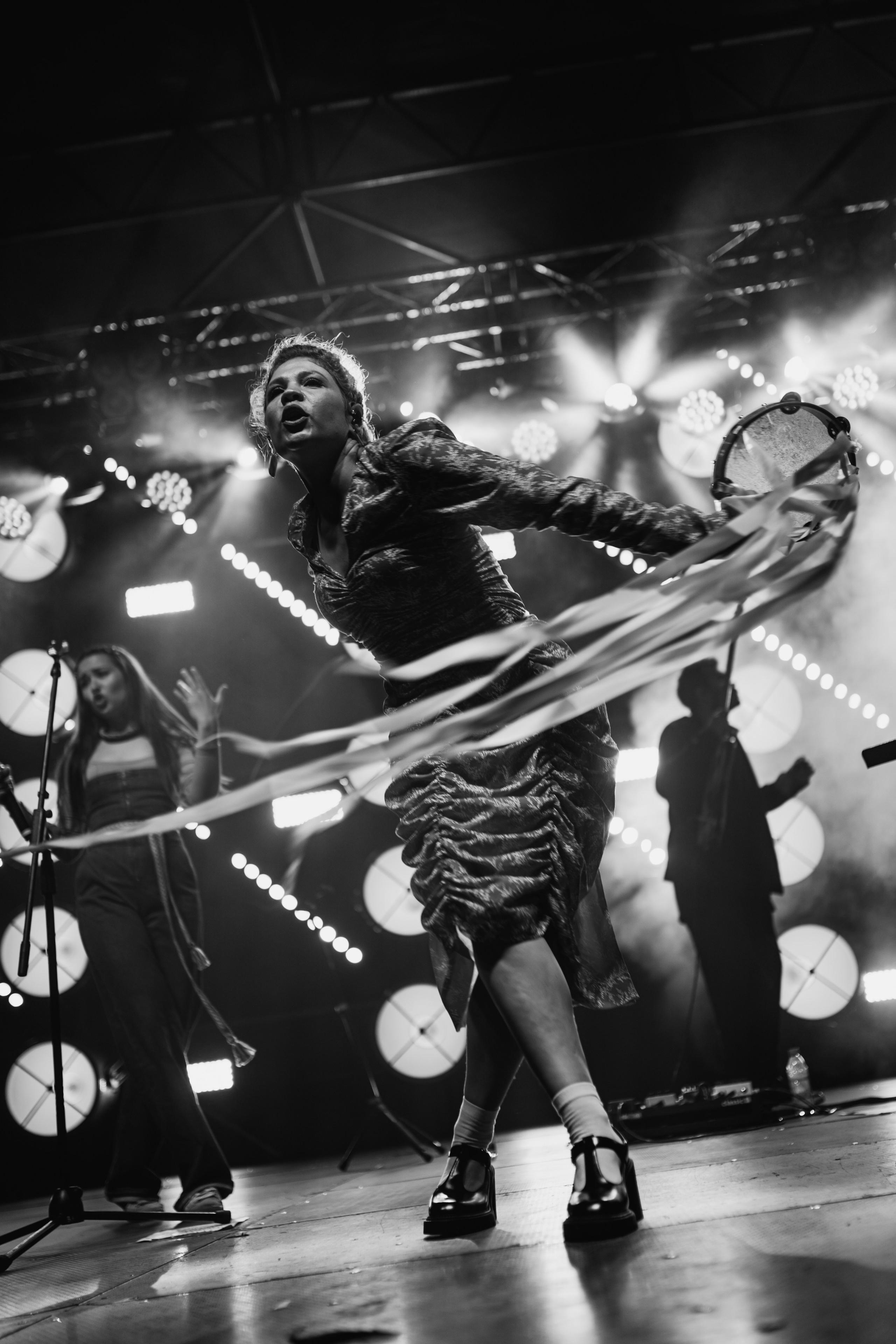 Концерт АИГЕЛ и Zventa Sventana. Евгений Бреча. Коммерческий и бэкстейдж фотограф в Москве