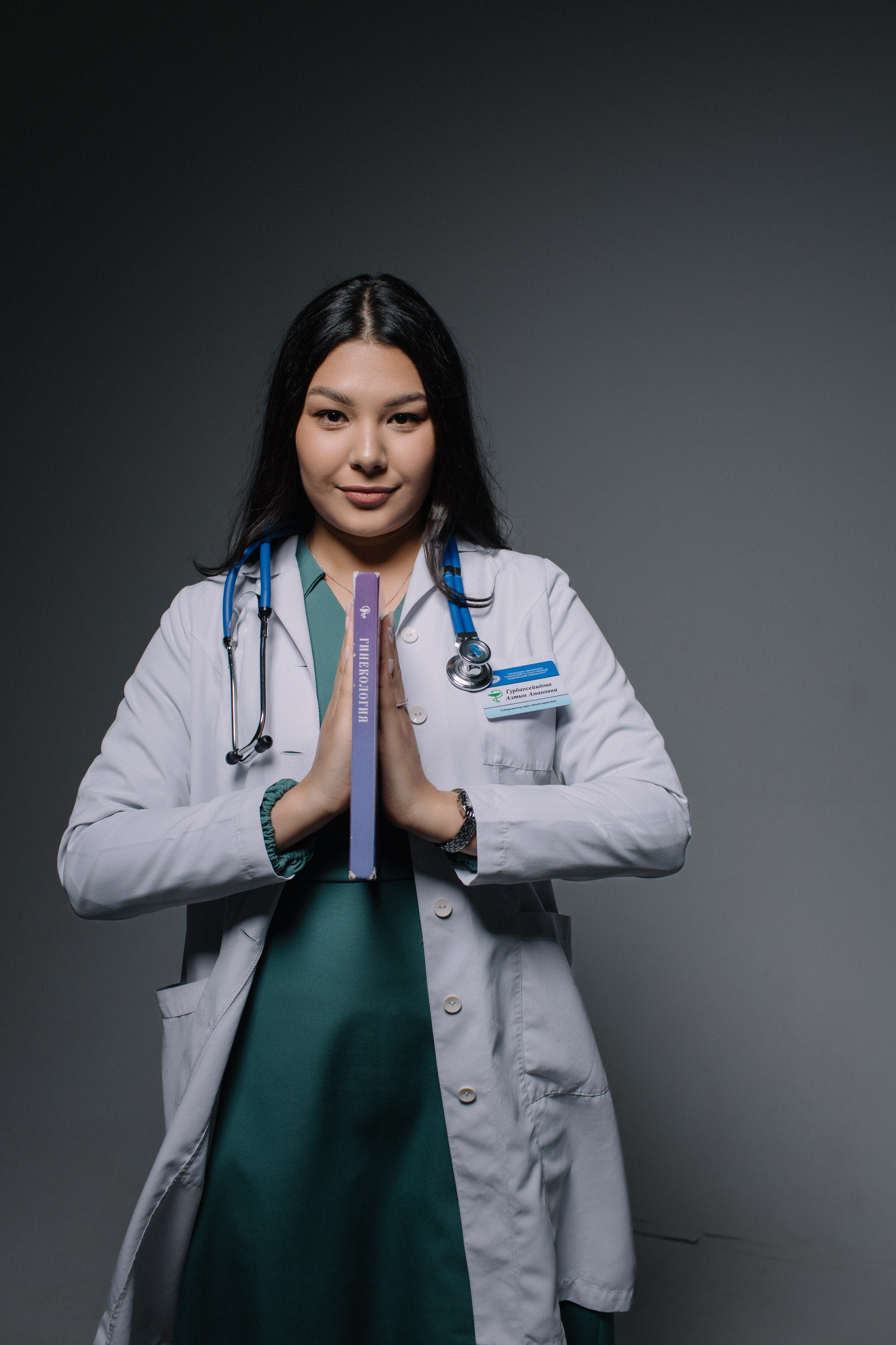 Съёмка для выпускников ГГМУ с элементами контента. Часть 2. Сергеев Алексей. Фотограф