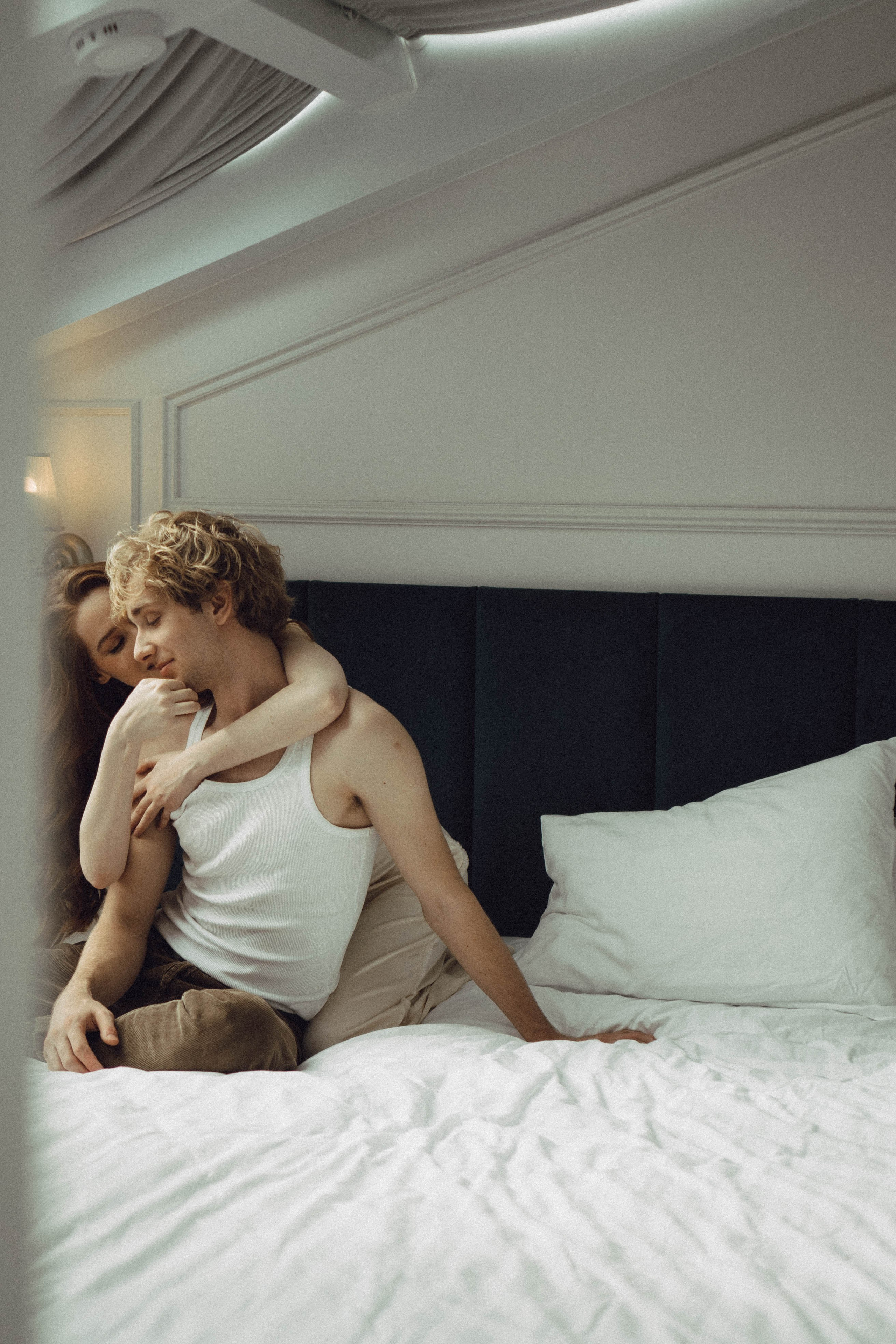 СВАДЕБНАЯ СЬЕМКА В ОТЕЛЕ. СБОРЫ ЖЕНИХА И НЕВЕСТЫ И ТАКЖЕ ТОР И ПОДГОТОВКА К ПРОГУЛКЕ. Профессиональный фотограф, Санкт-Петербург — Виктория Богомолова