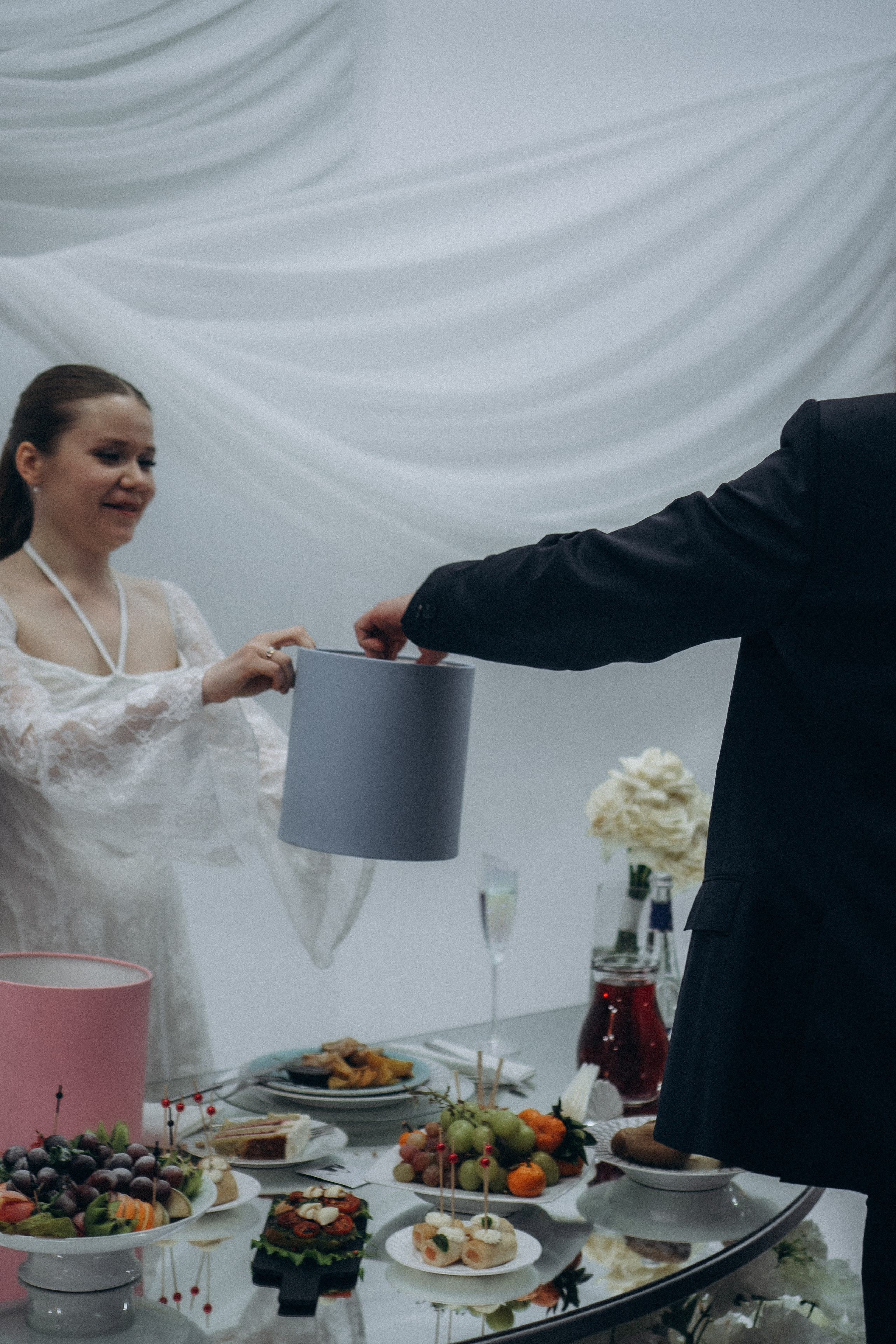 СВАДЕБНАЯ СЬЕМКА СБОРОВ В ОТЕЛЕ И ВЫЕЗД НА ЦЕРЕМОНИЮ (СНЯТО В СИБИРЕ В НИЖНЕВАРТОВСКЕ). Профессиональный фотограф, Санкт-Петербург — Виктория Богомолова