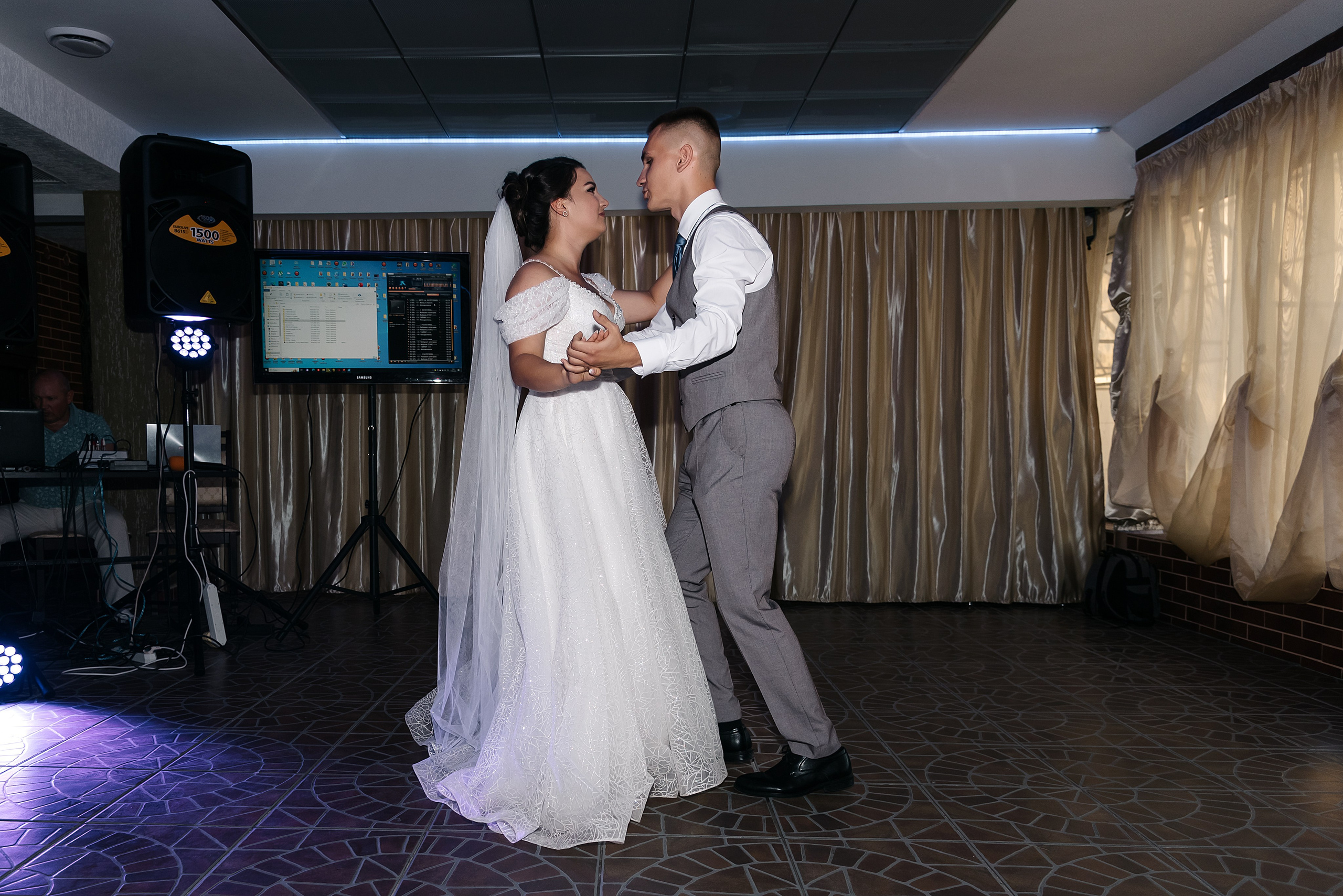 Роман и Карина. Фотограф Волжский Екатерина Егорова