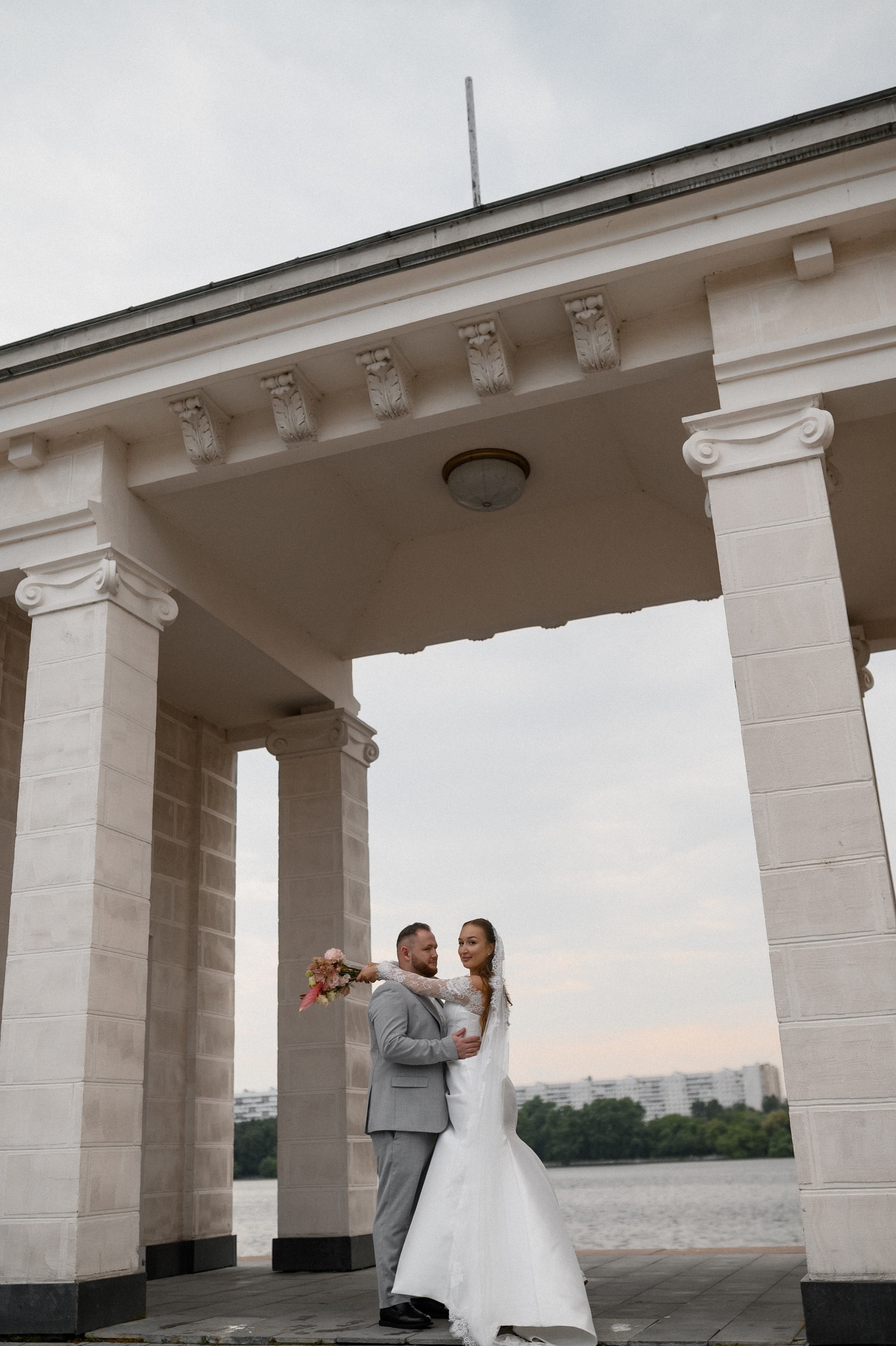 Денис и Даша. Северный речной вокзал. Семейный и свадебный lifestyle-фотограф в Москве Мария Петрова