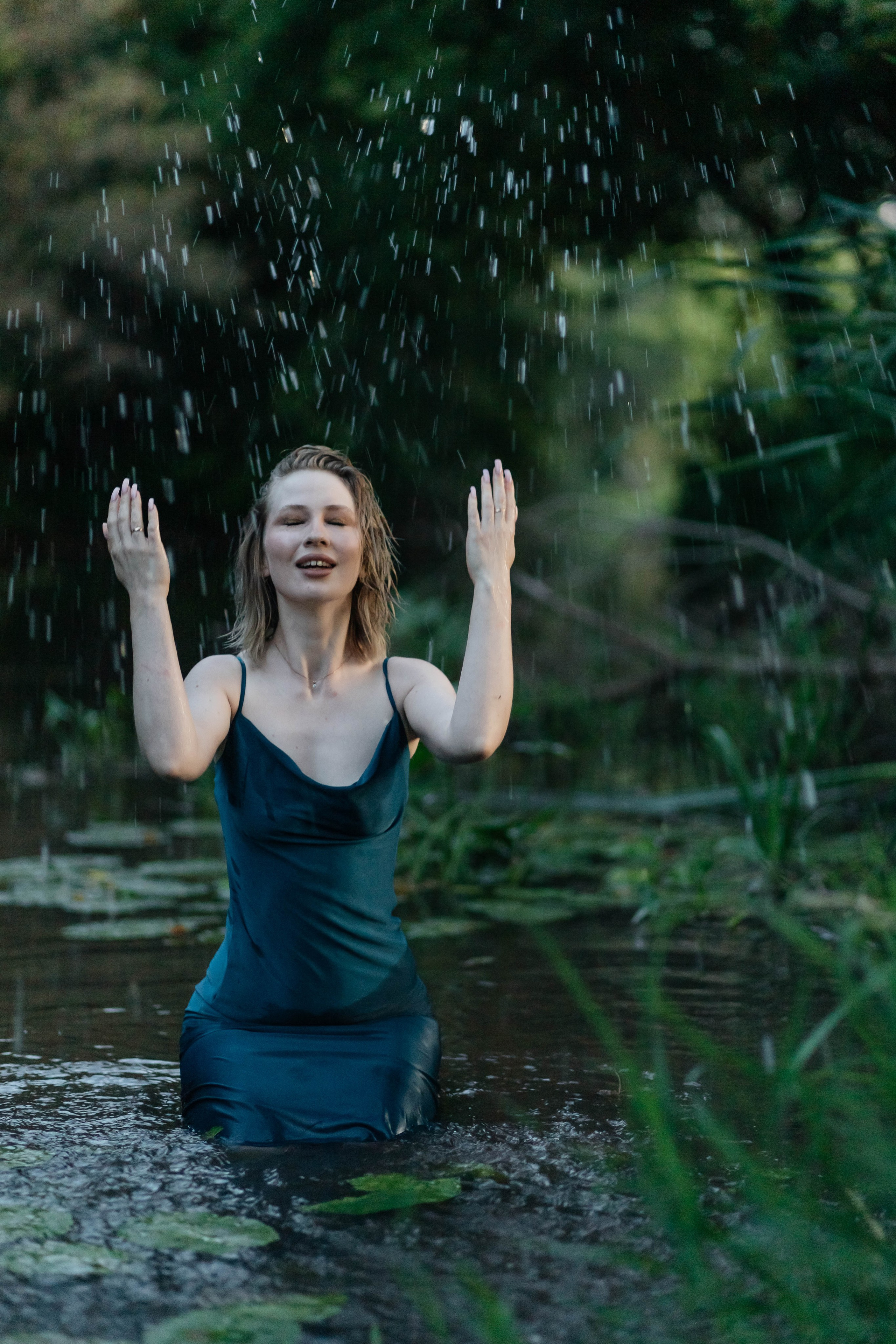 Александра фотосессия на природе. Женский фотограф в Оренбурге Ирина Заводчикова