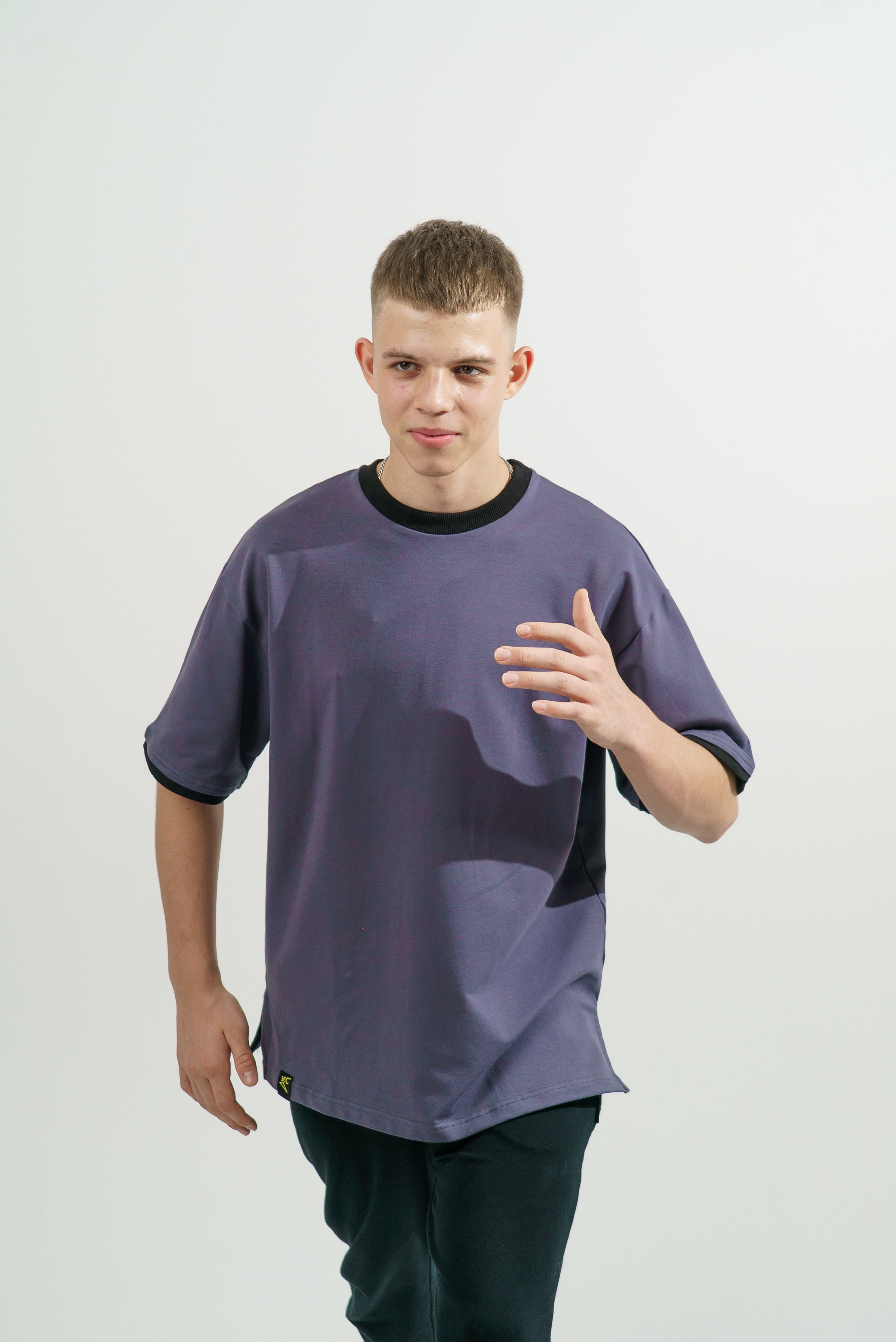 Предметная фотосъемка одежды для Wildberries и Ozon — бренды Краснодара. Фото и видеосъемка одежды для маркетплейсов Ozon, Wildberries. Шедевры для Вас! Фотограф и Видеограф в Краснодаре Пахиев Руслан