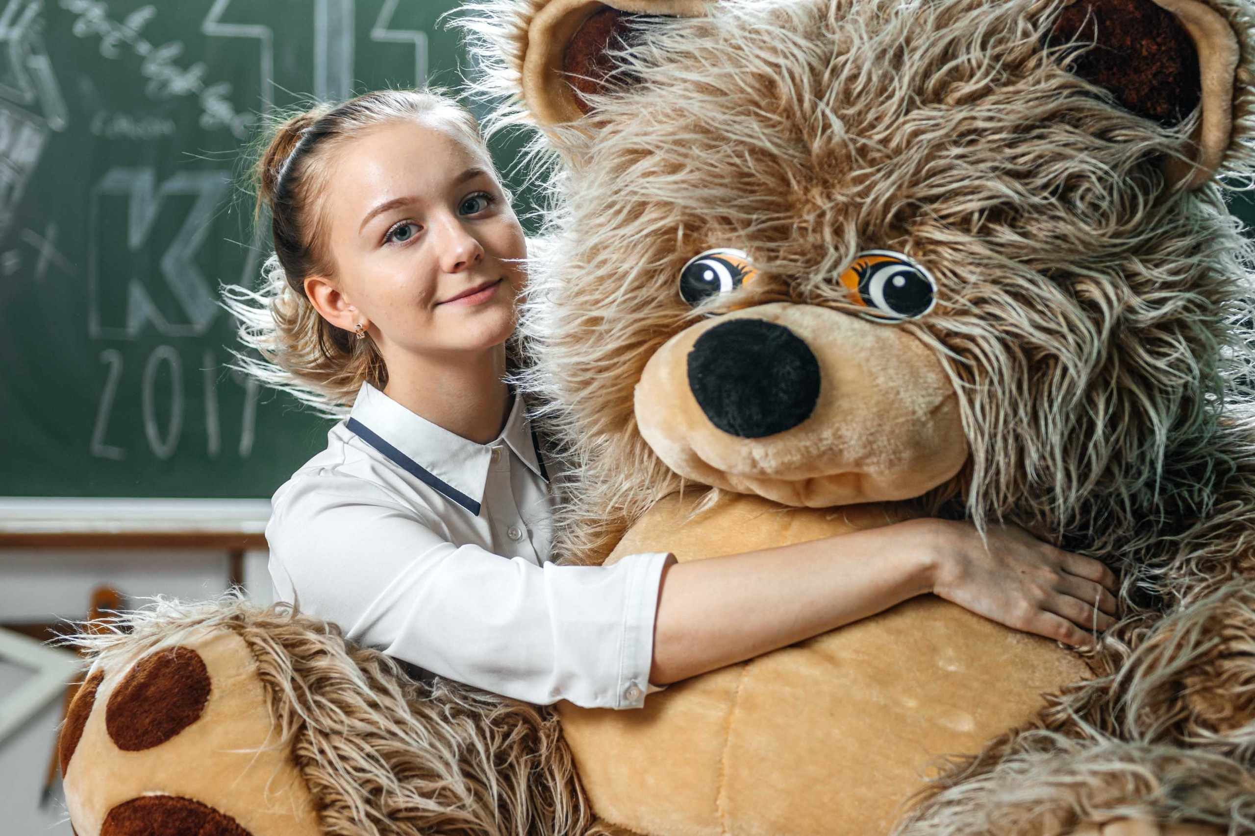 Красивый, школьный портрет. Портрет. Профессиональное фото.Профессиональный фотограф