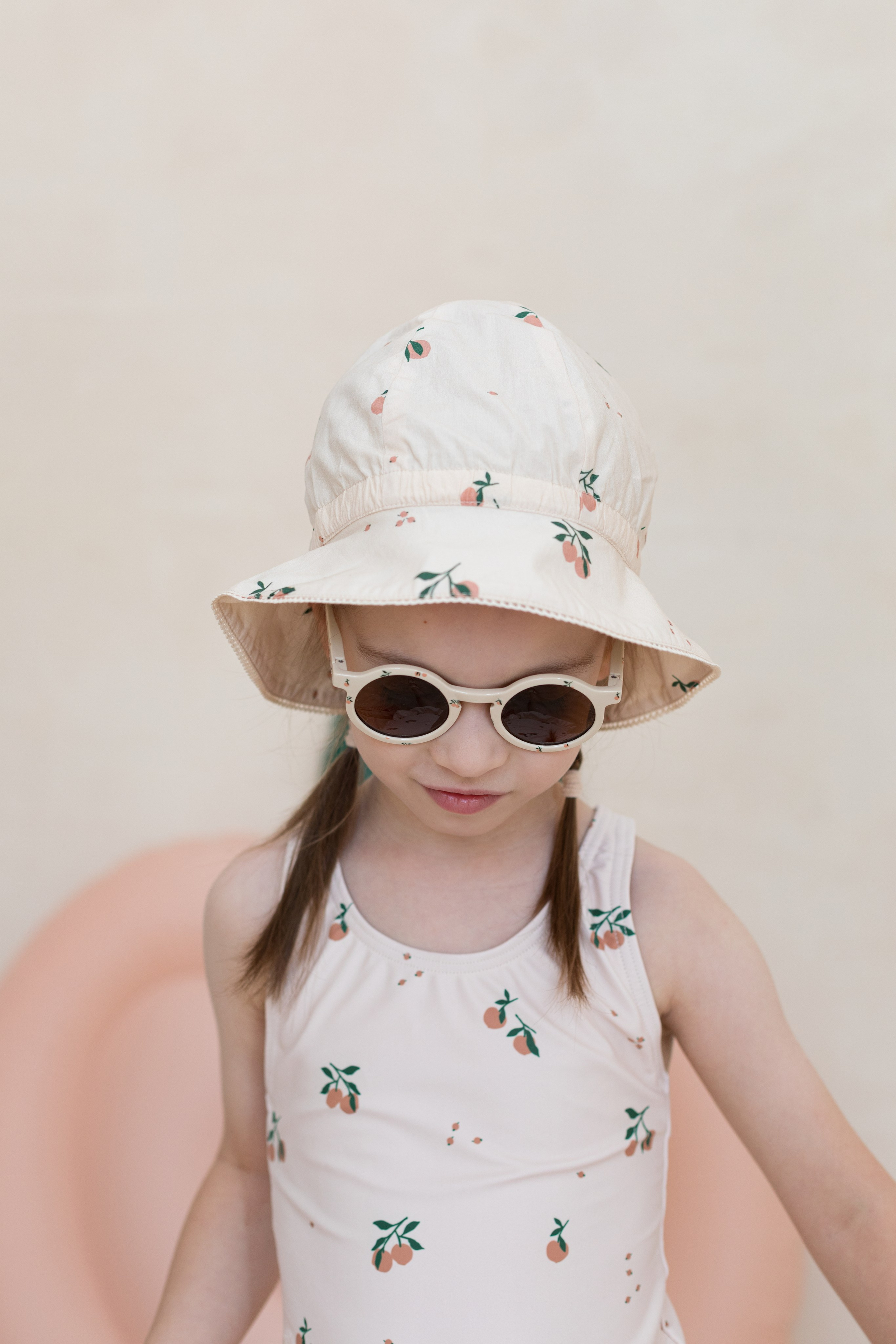 Фотосессия в песке для детского бренда. Детский и контент фотограф Надя Волкова Санкт-Петербург