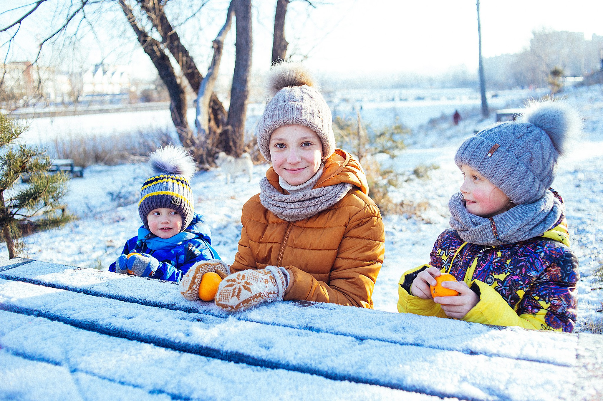 Зимняя фотопрогулка на мещерском озере с мандаринами. Детский и семейный фотограф, фотограф мероприятий Нижний Новгород