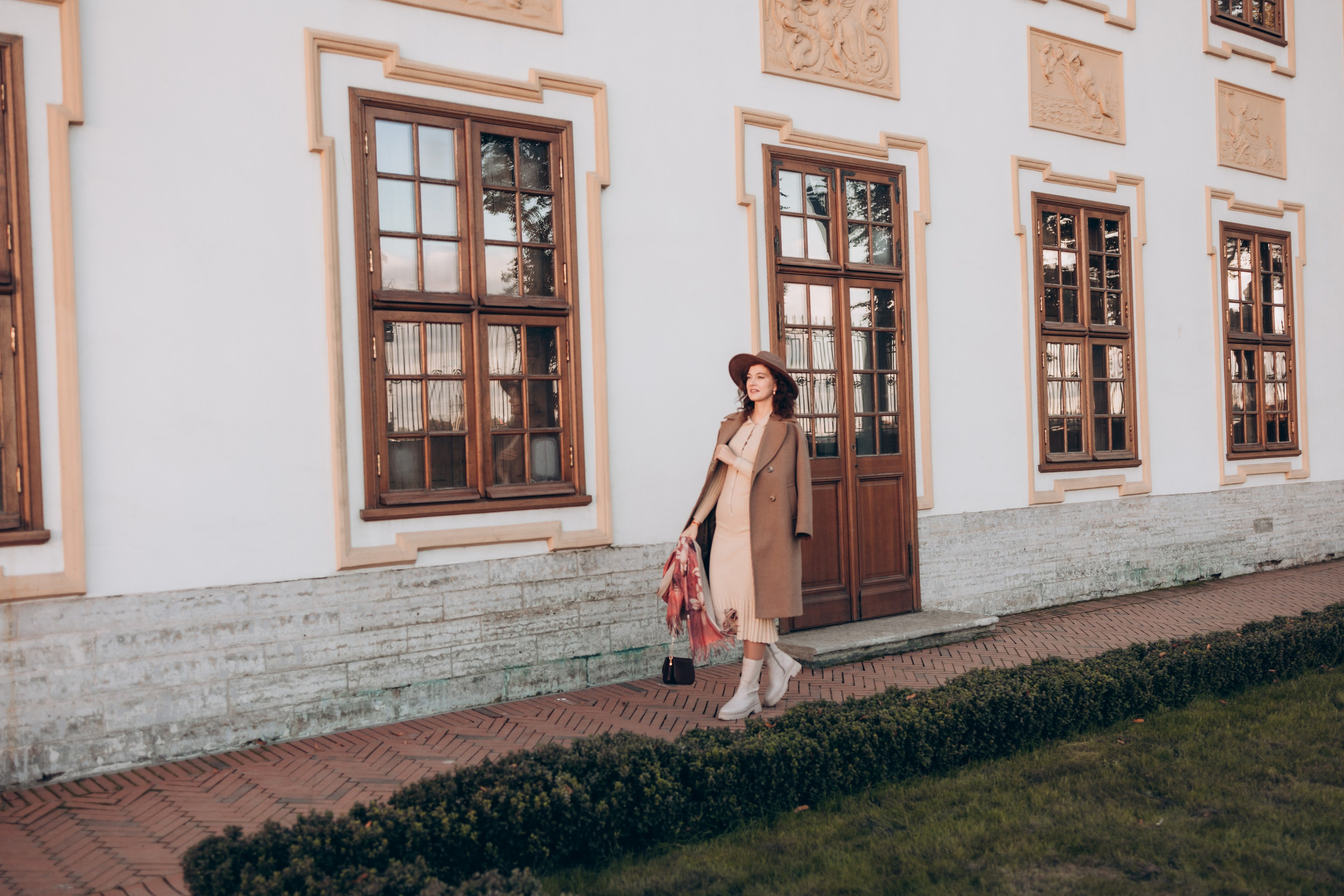 Женская осенняя фотосессия в Летнем саду. Семейный и детский фотограф в Санкт-Петербурге Павлова Елена