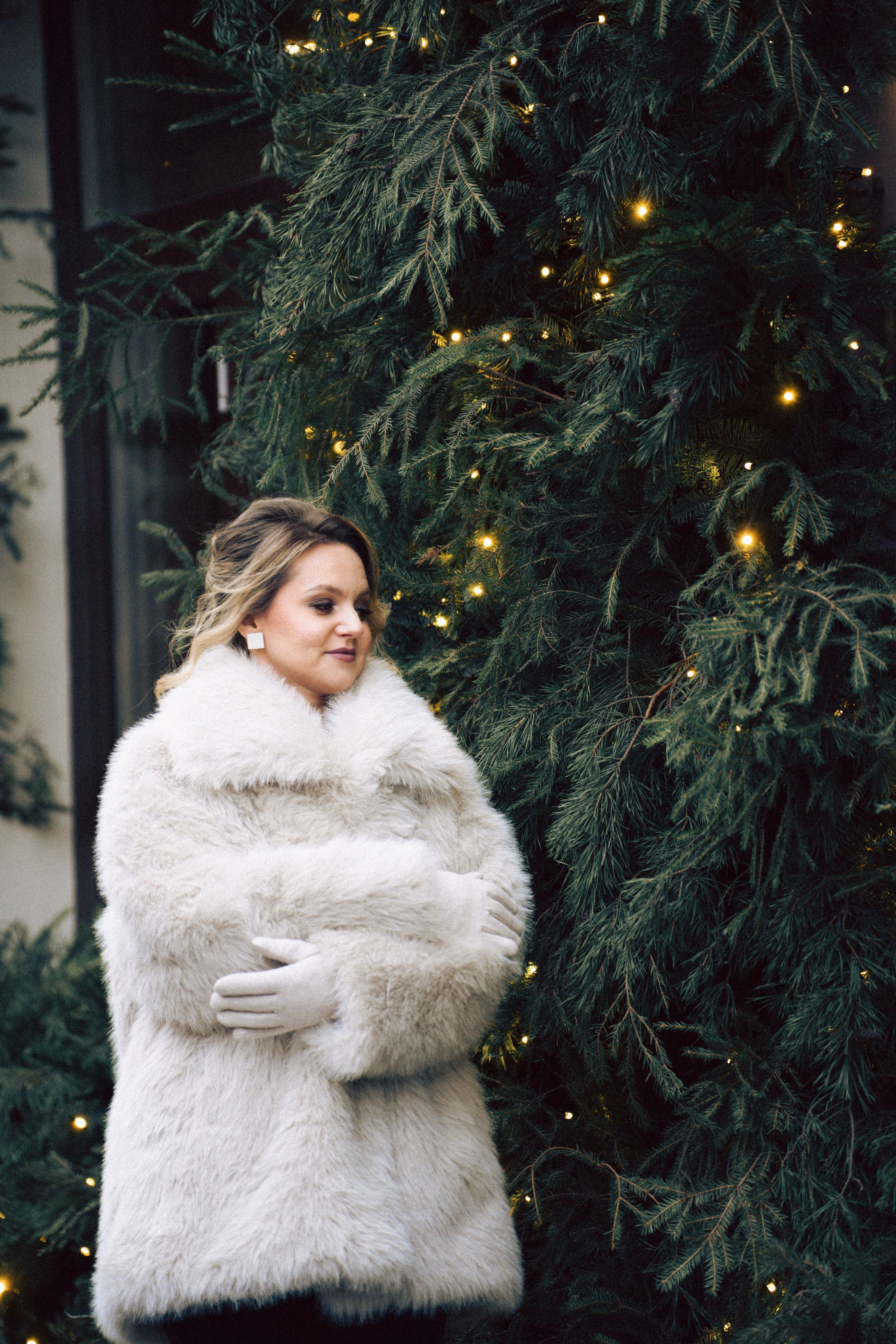 НОВОГОДНЯЯ ФОТОСЕСИИЯ В СТУДИИ ДЛЯ ДЕВУШКИ И ПРОГУЛКА ПО ЧЕРНЫШЕВСКОЙ. Профессиональный фотограф, Санкт-Петербург — Виктория Богомолова