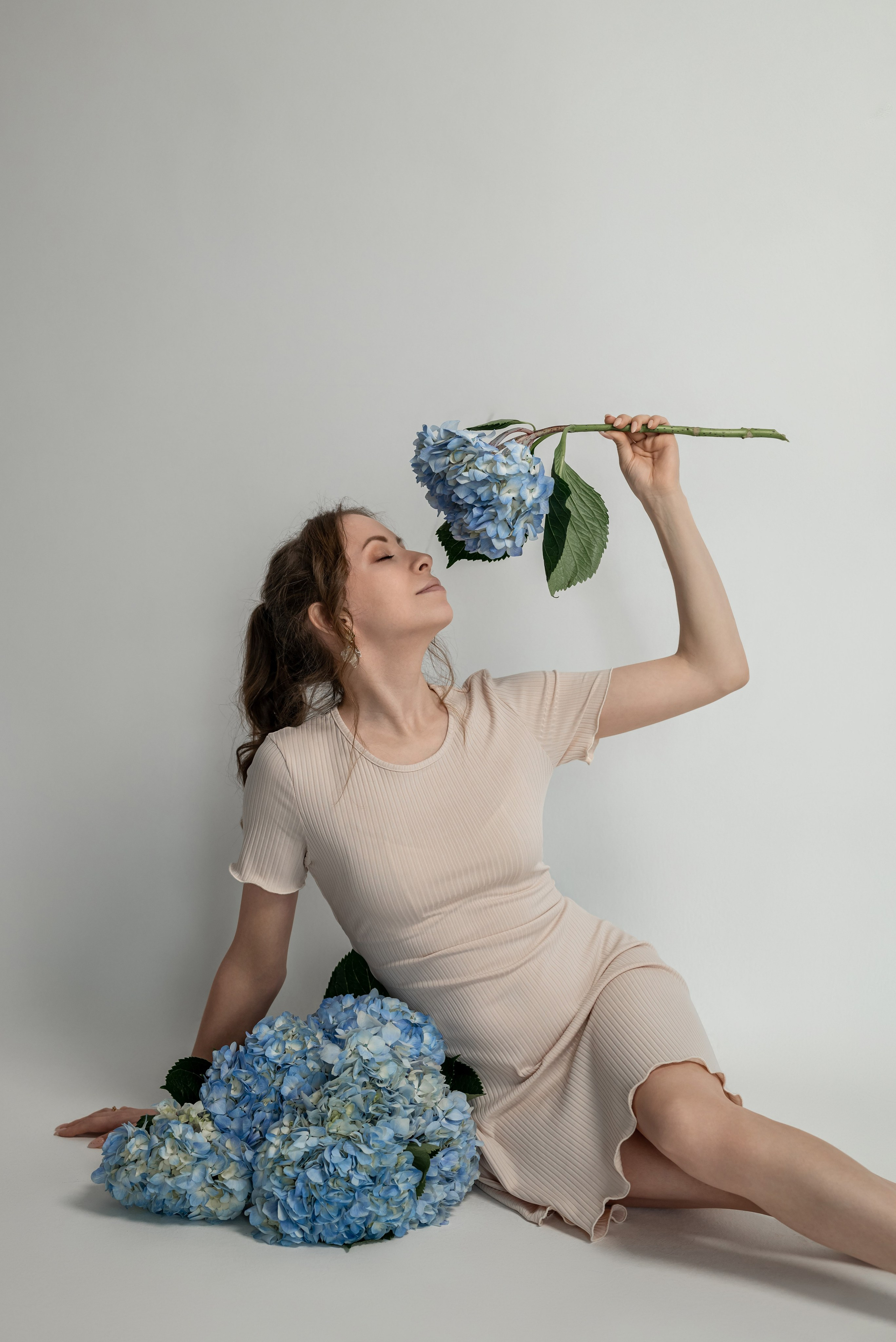 Фотопроект с голубыми гортензиями. Фотограф в городе Салават