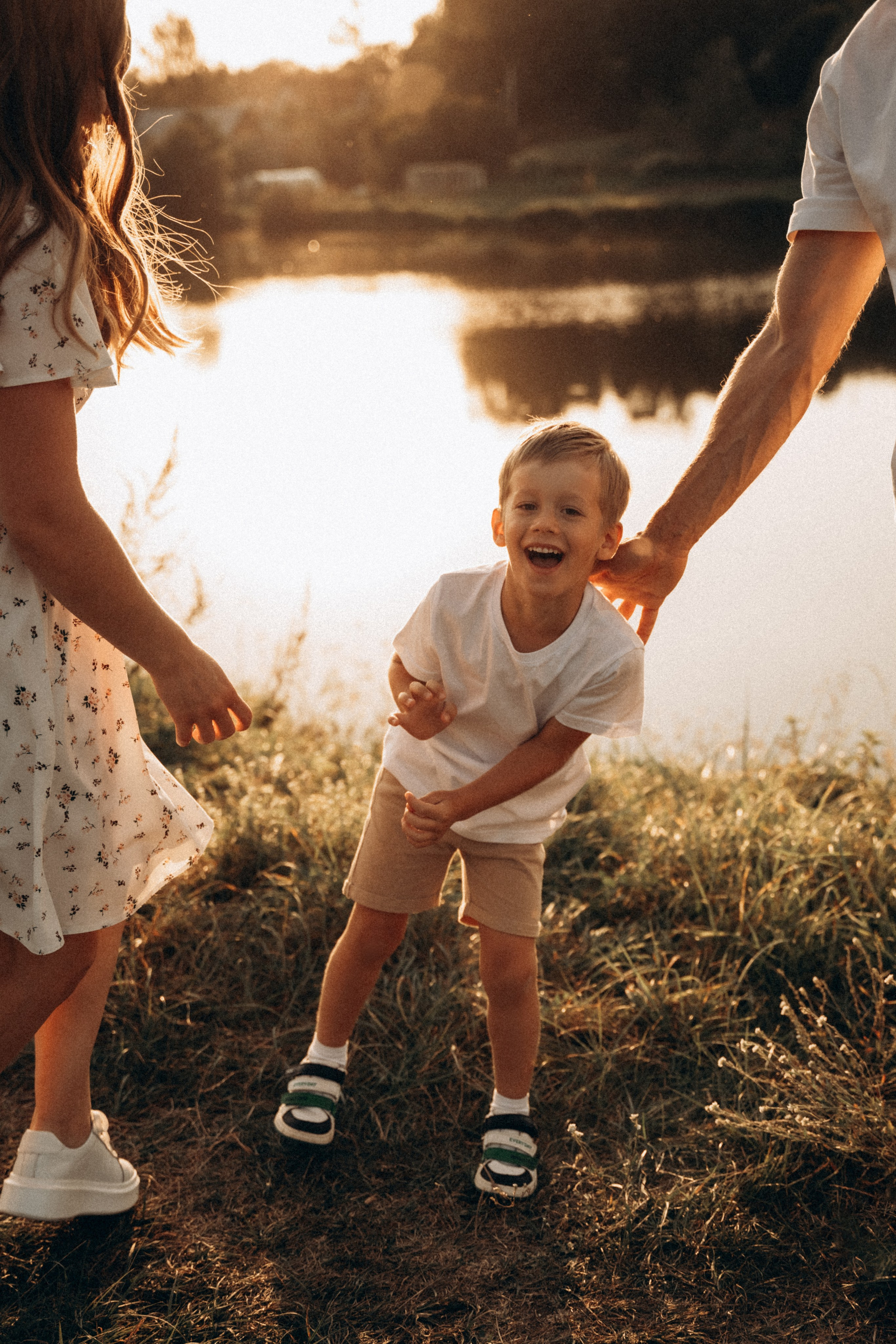 Марина, Саша, Максим и Дениска. Фотограф Мария Миллс | Минск