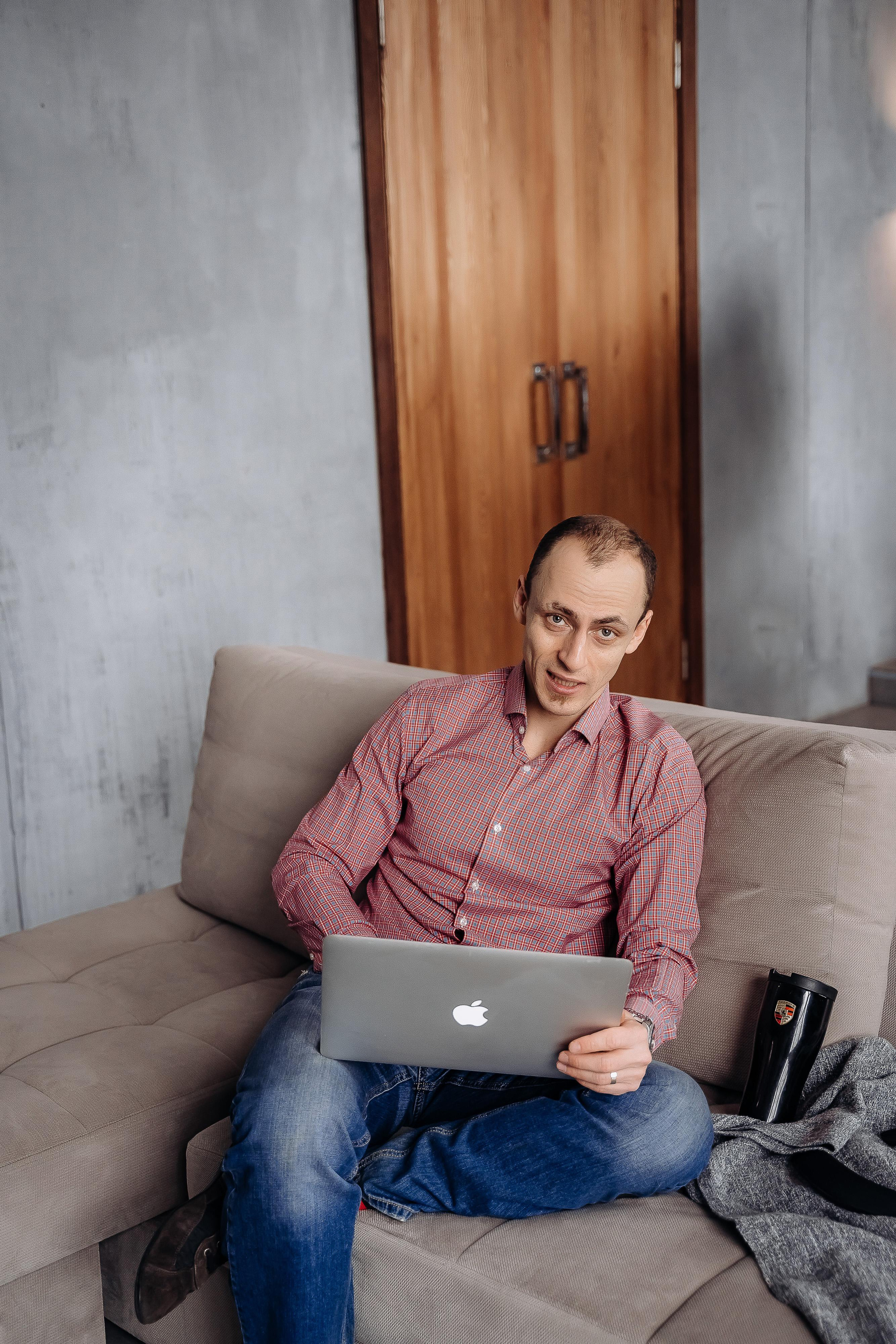 Бизнес фотосессия для бизнес тренера Дениса