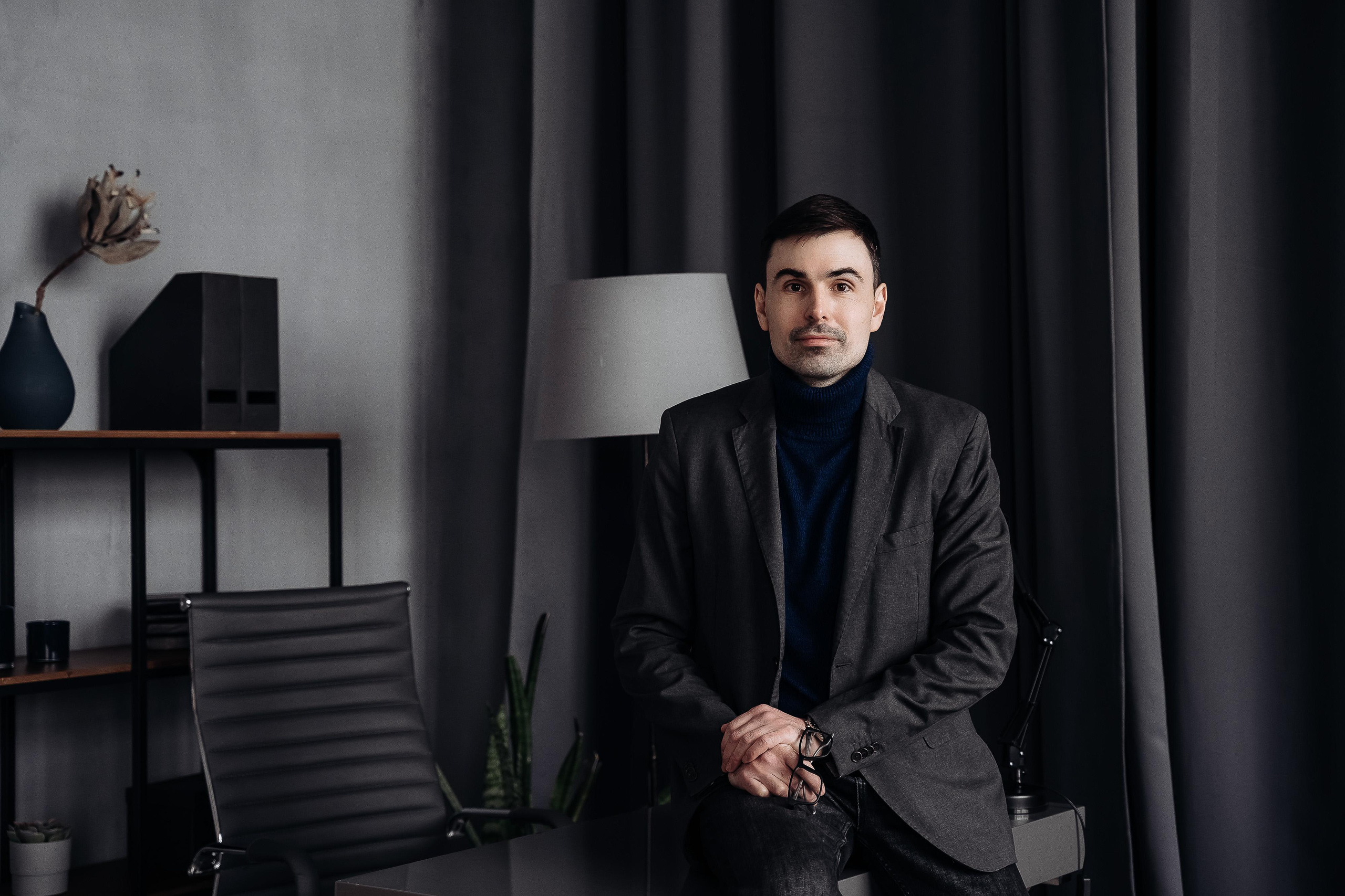 Бизнес фотосессия мужчины, фотосессия для психолога в Москве