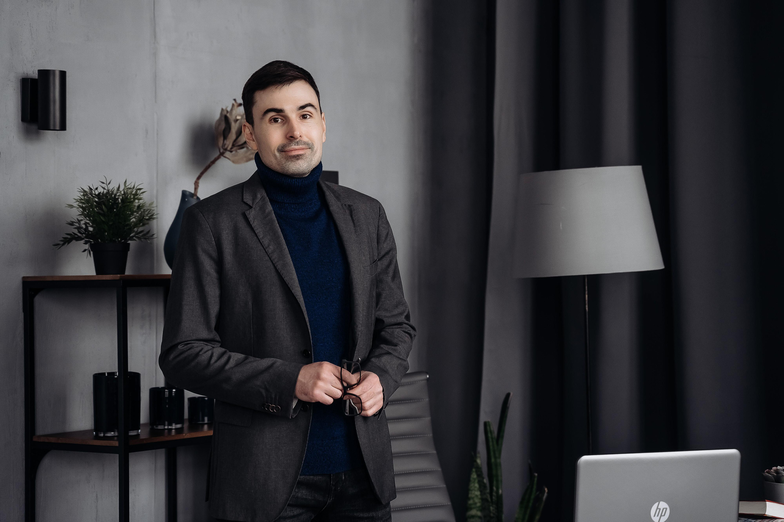 Бизнес фотосессия мужчины, фотосессия для психолога в Москве