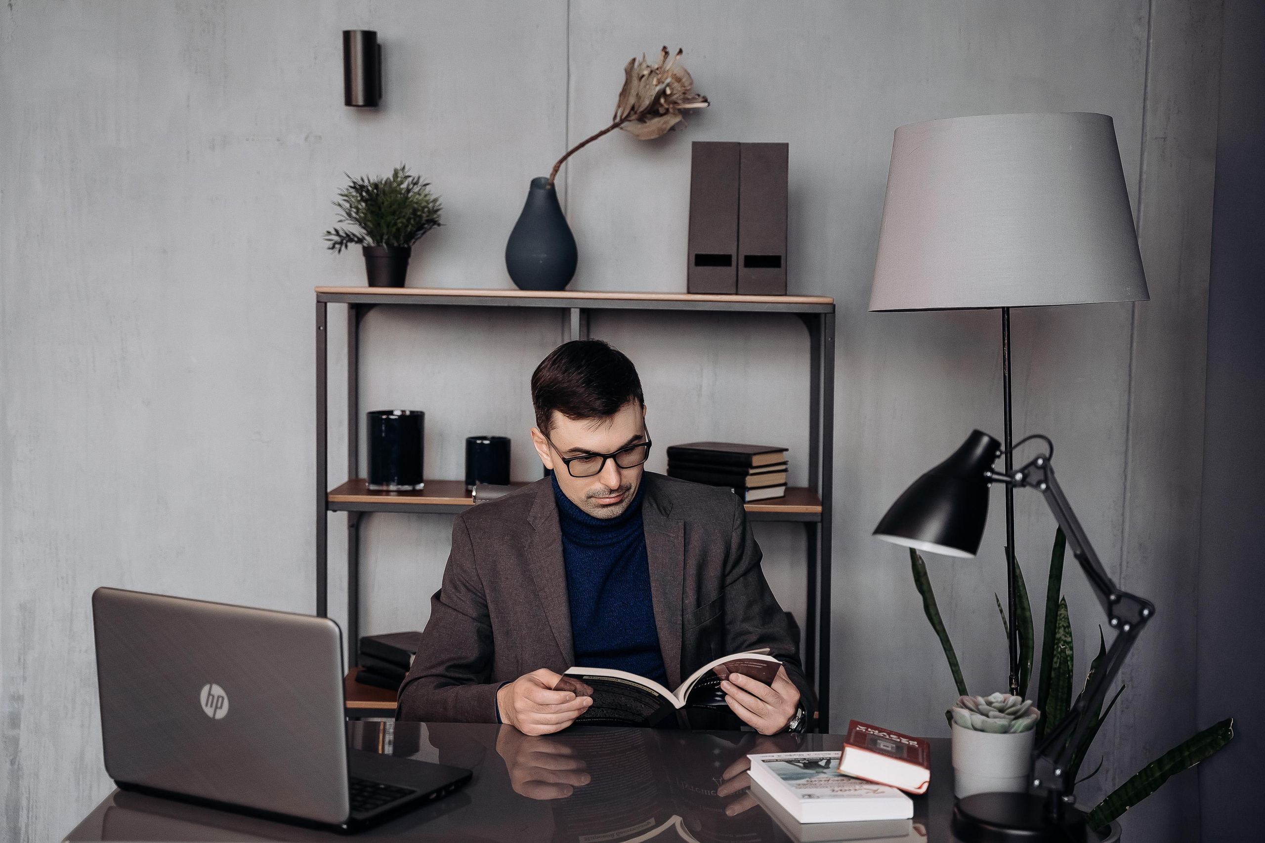 Бизнес фотосессия мужчины, фотосессия для психолога в Москве